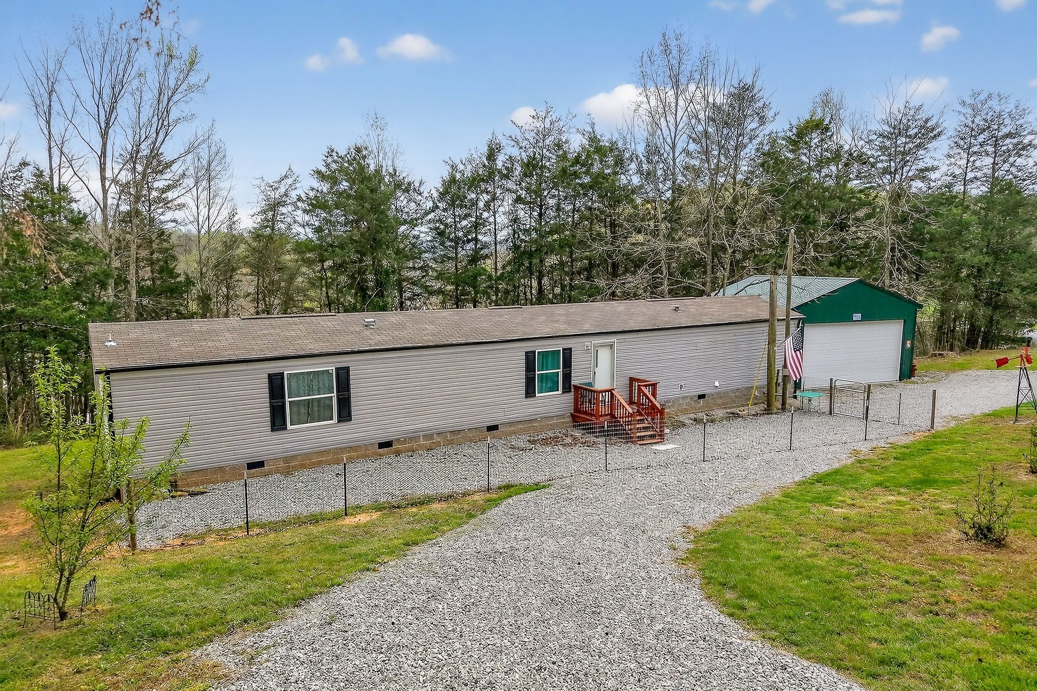 1237 Ridge Rd