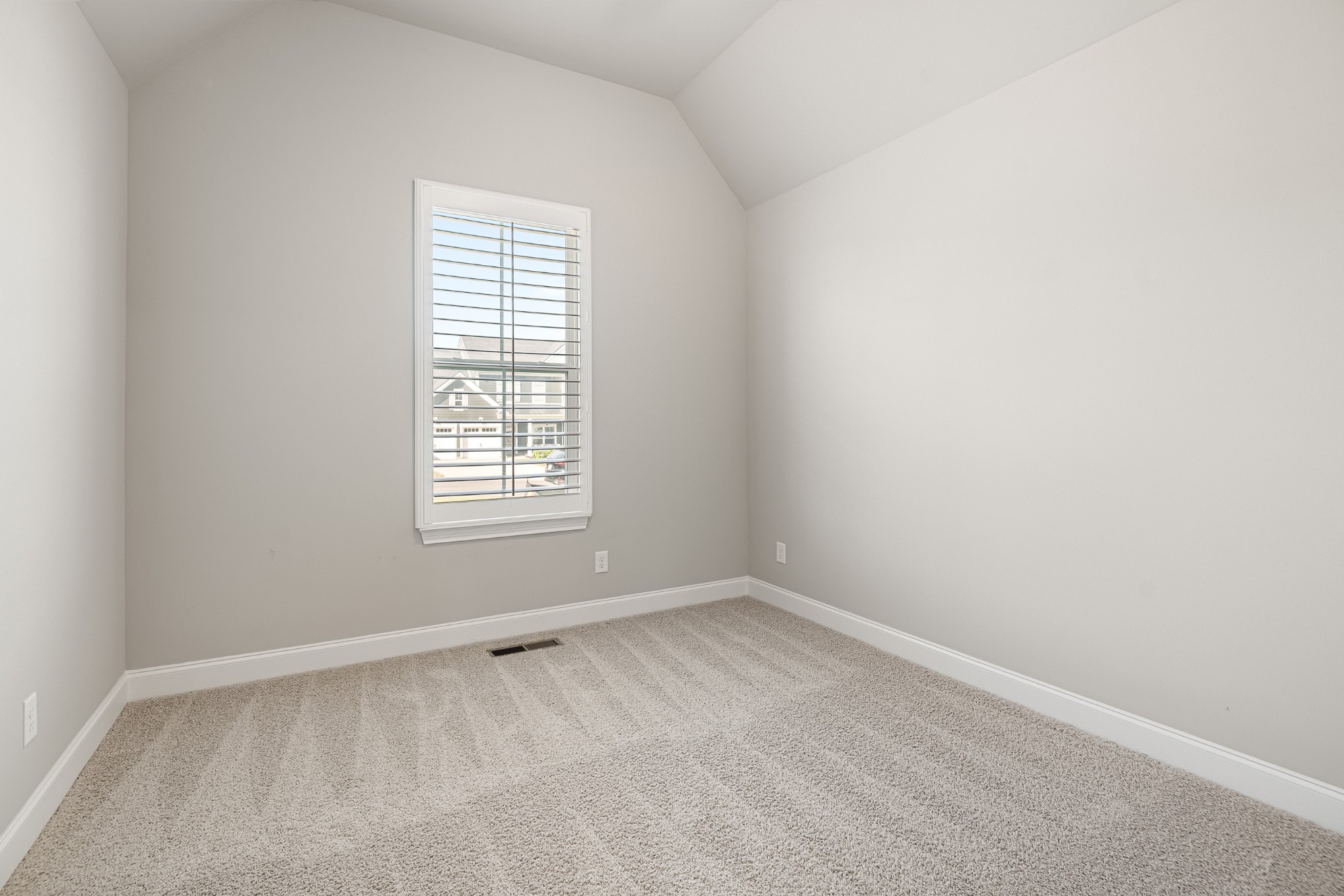 6449 Desmond Ave Property Photo 30