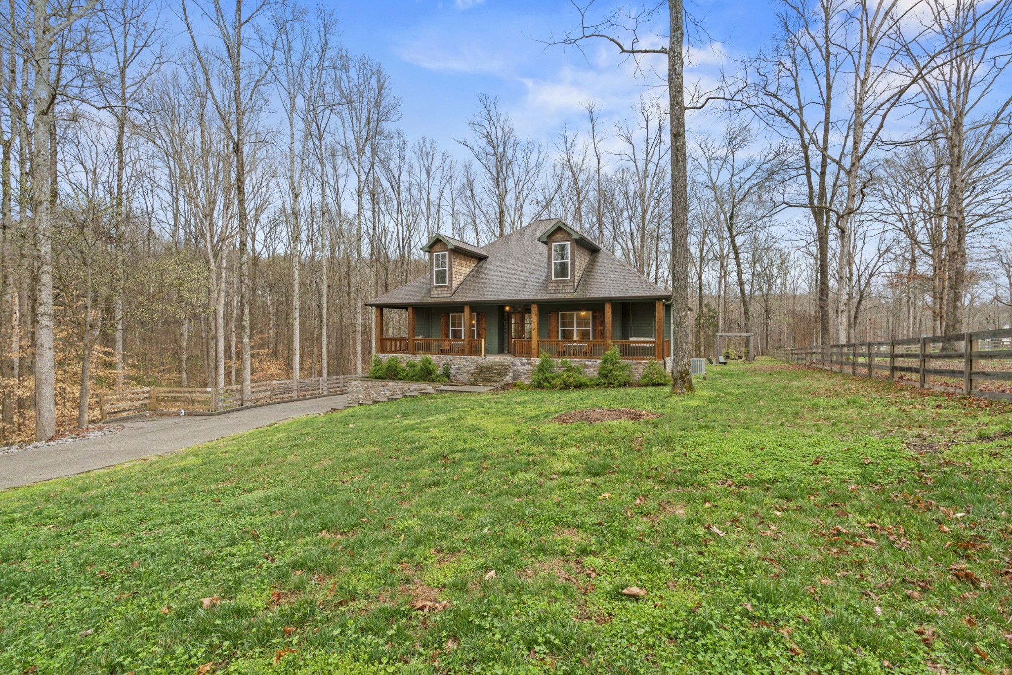 1073 Split Rail Cir Property Photo 4
