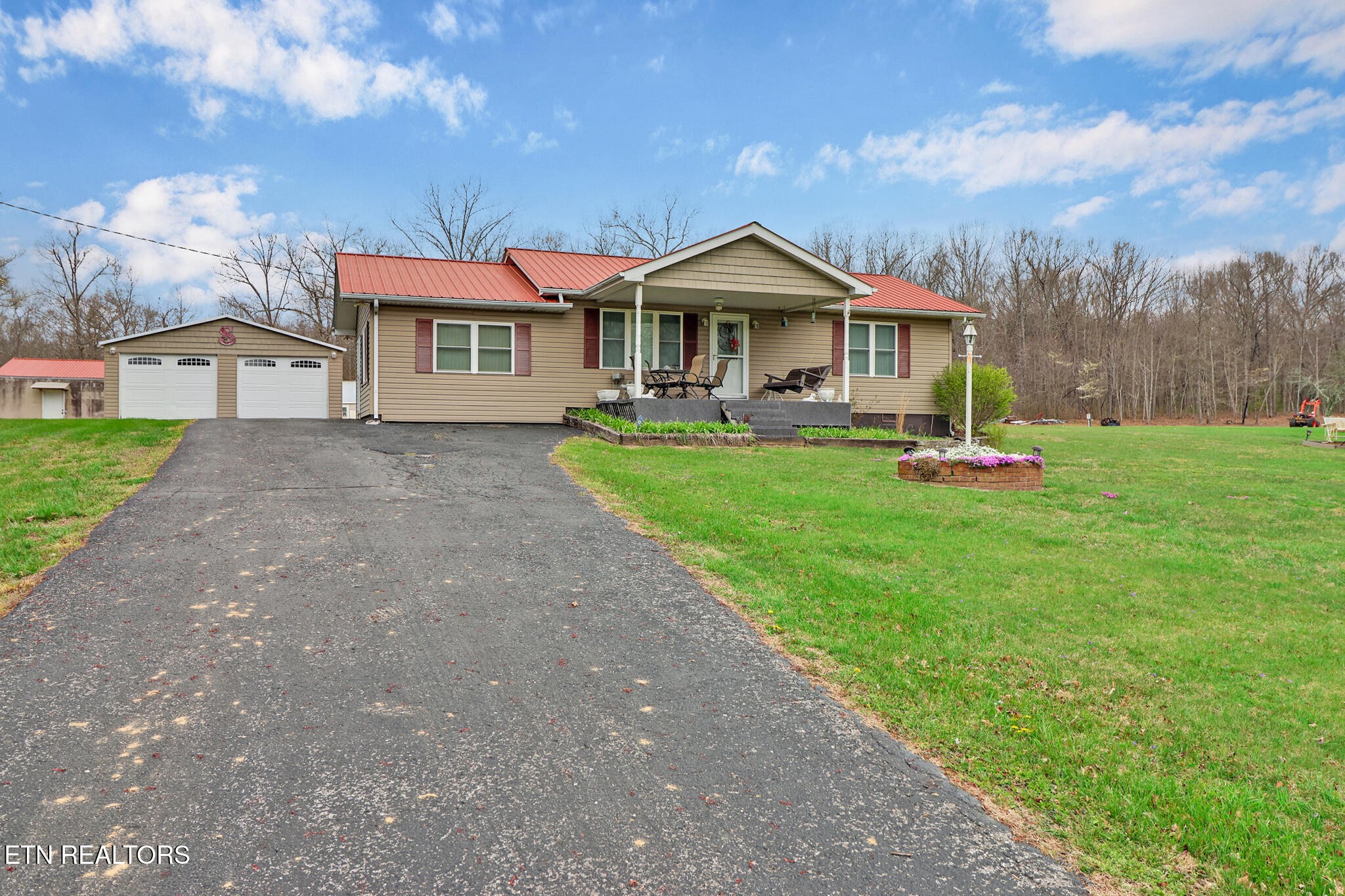 925 Unity Church Rd Property Photo 6