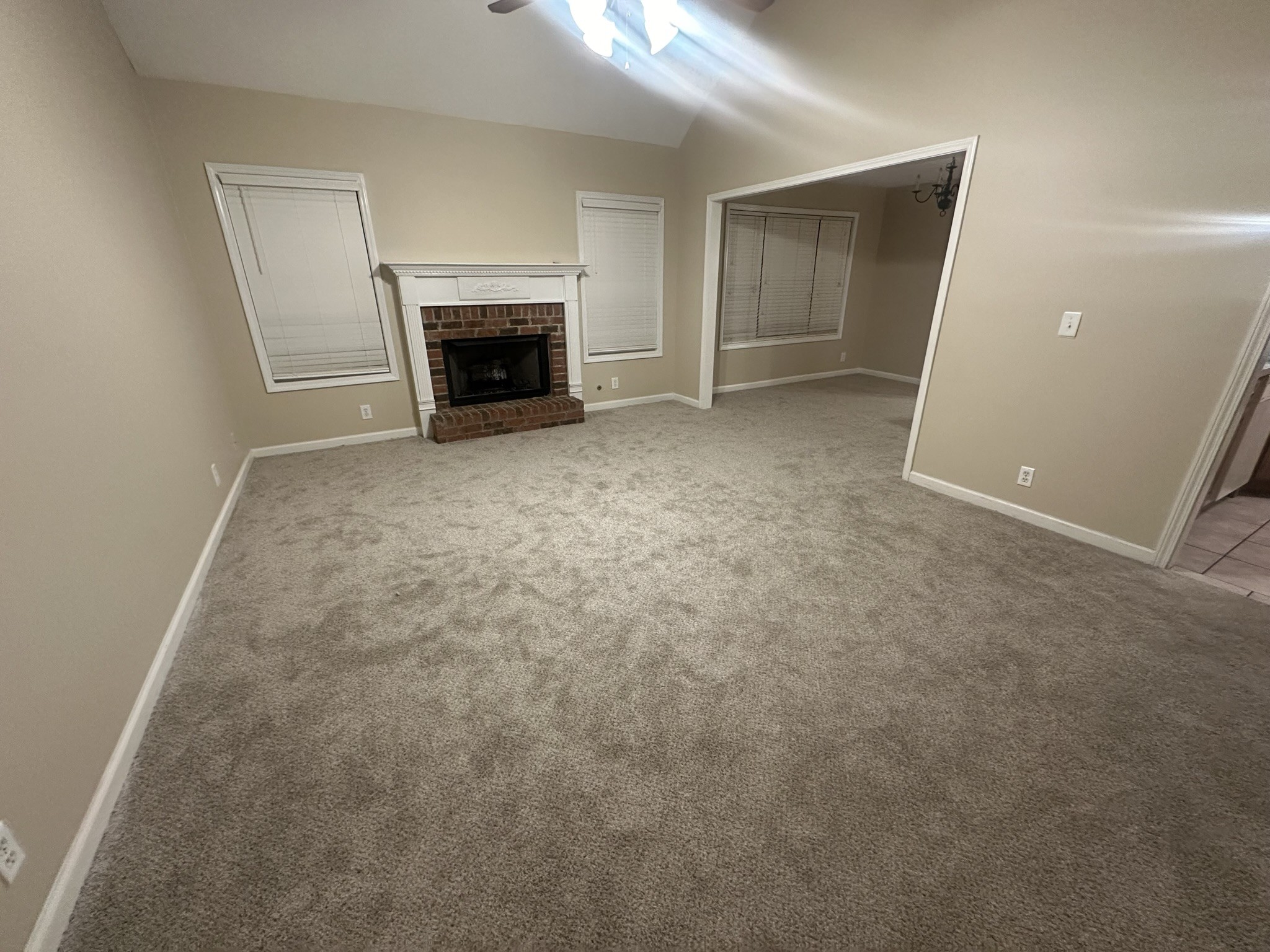 10005 Syracuse Dr Property Photo 1