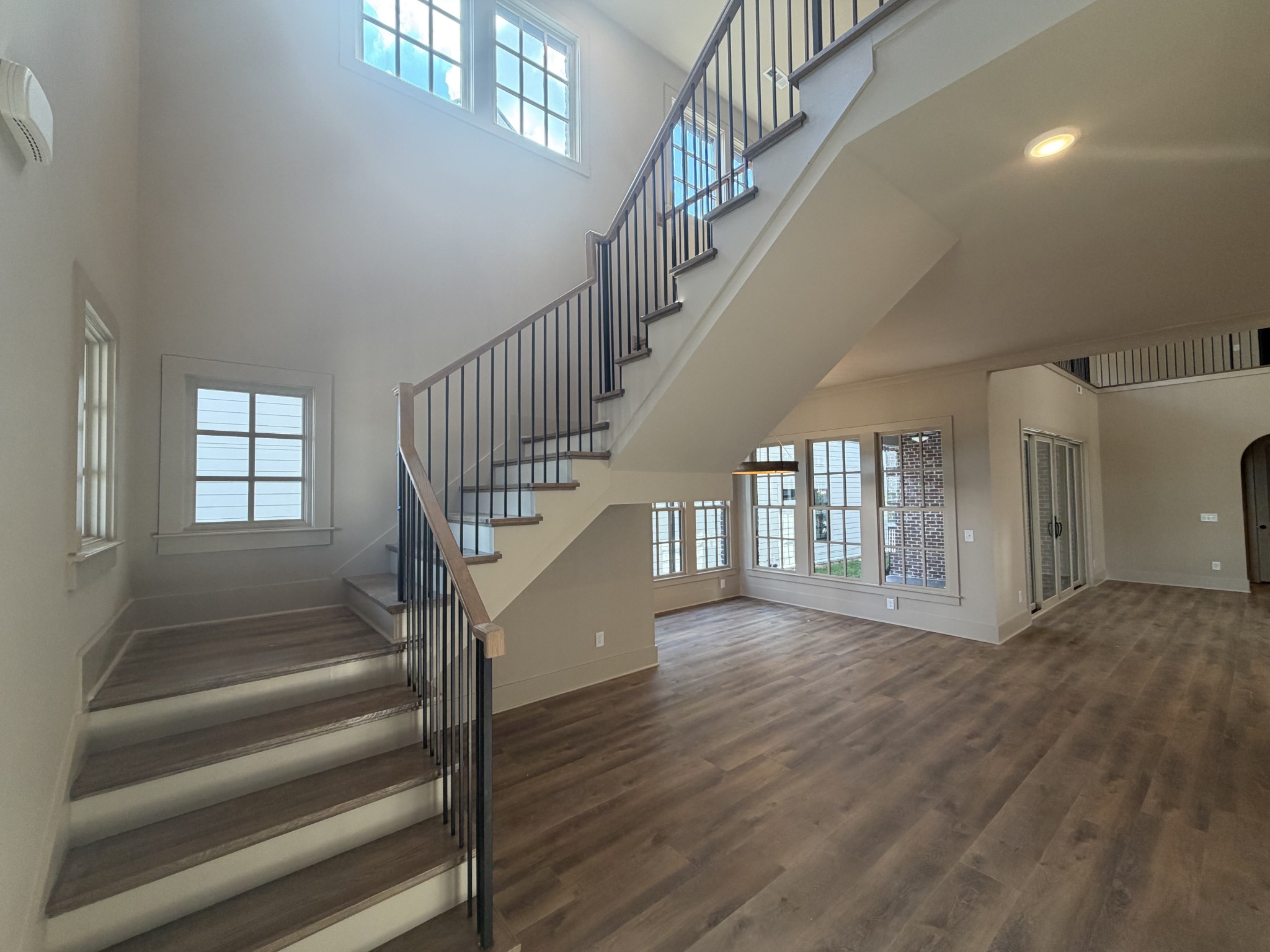 2541 Buckner Lane Property Photo 8