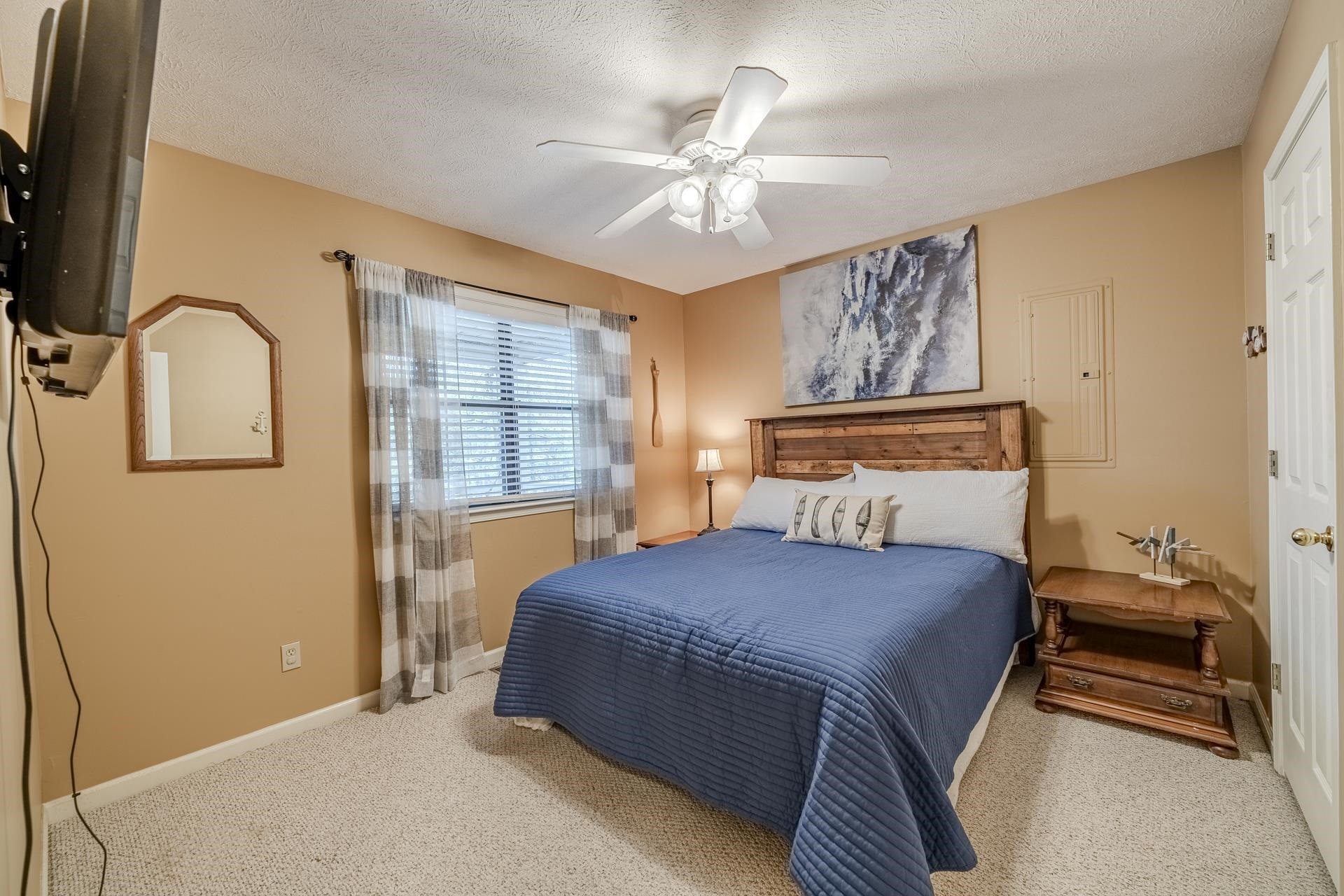 65 L Sealy Cv Property Photo 17