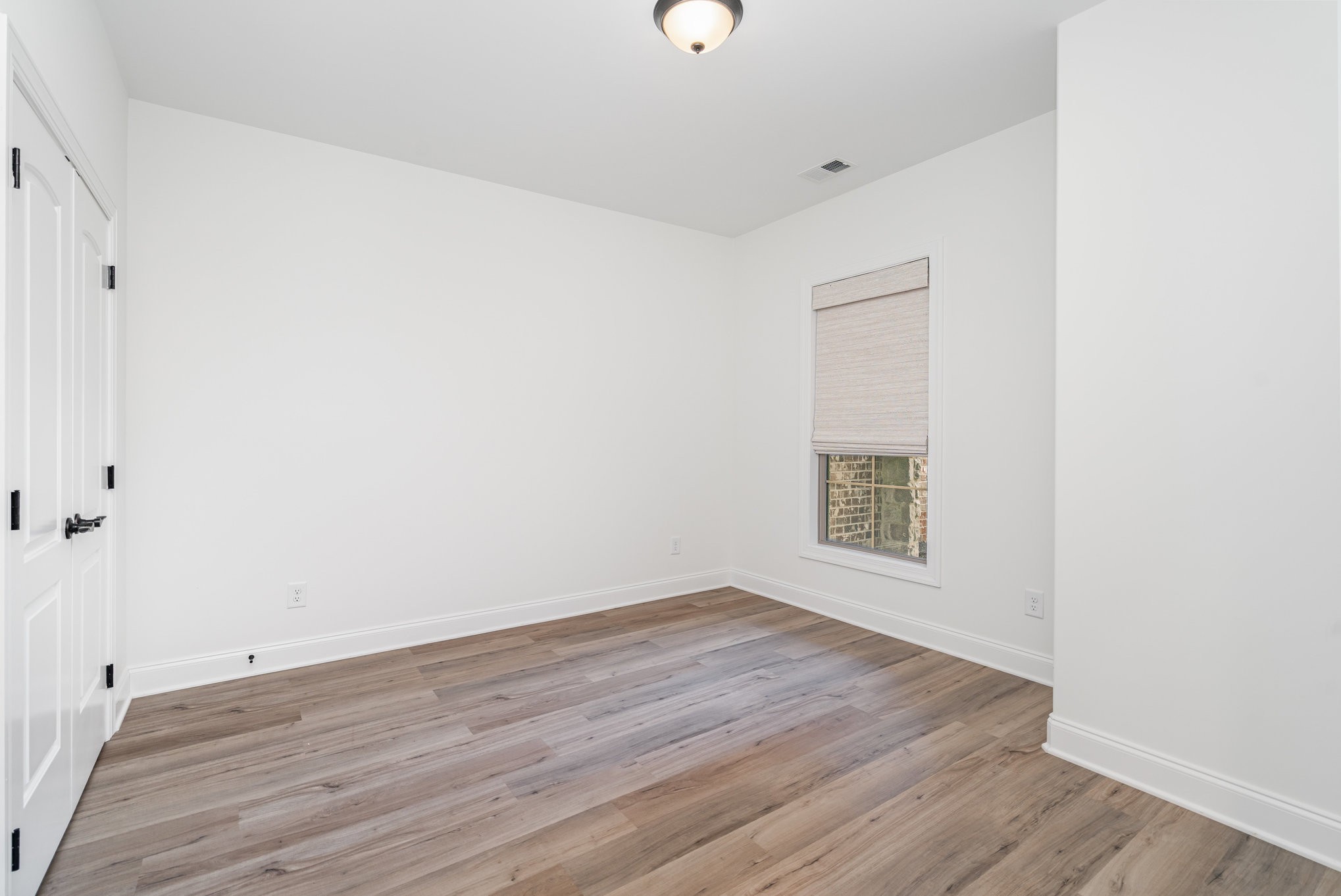 412 W Foxrun Property Photo 18