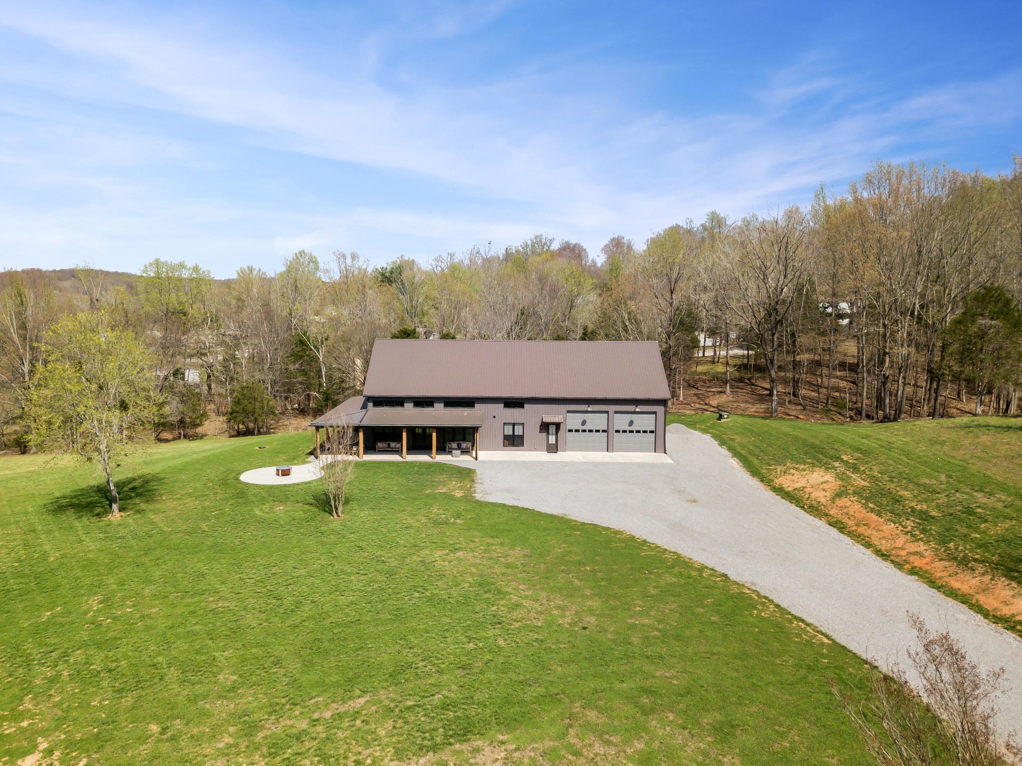 156 Junction Dr Property Photo 2