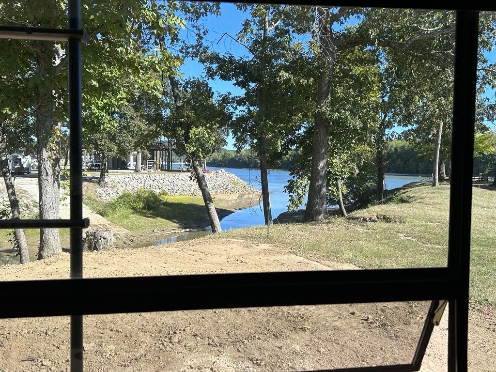 942 Lexi Ln Property Photo 1