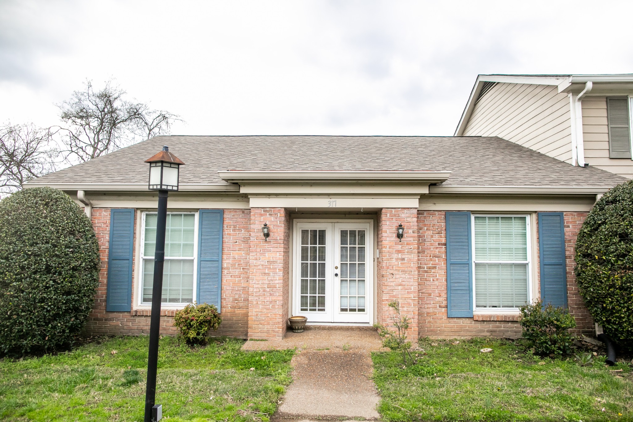 317 Plantation Ct Property Photo 1