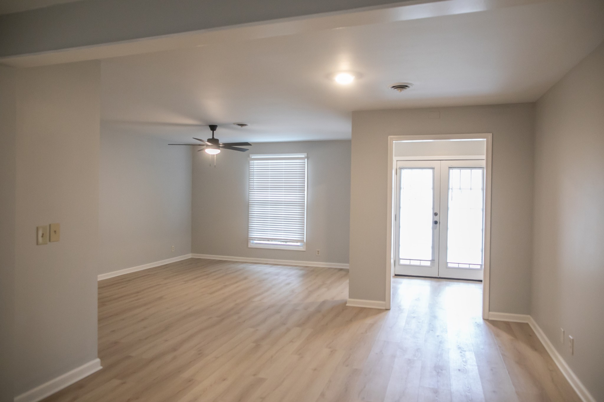 317 Plantation Ct Property Photo 4