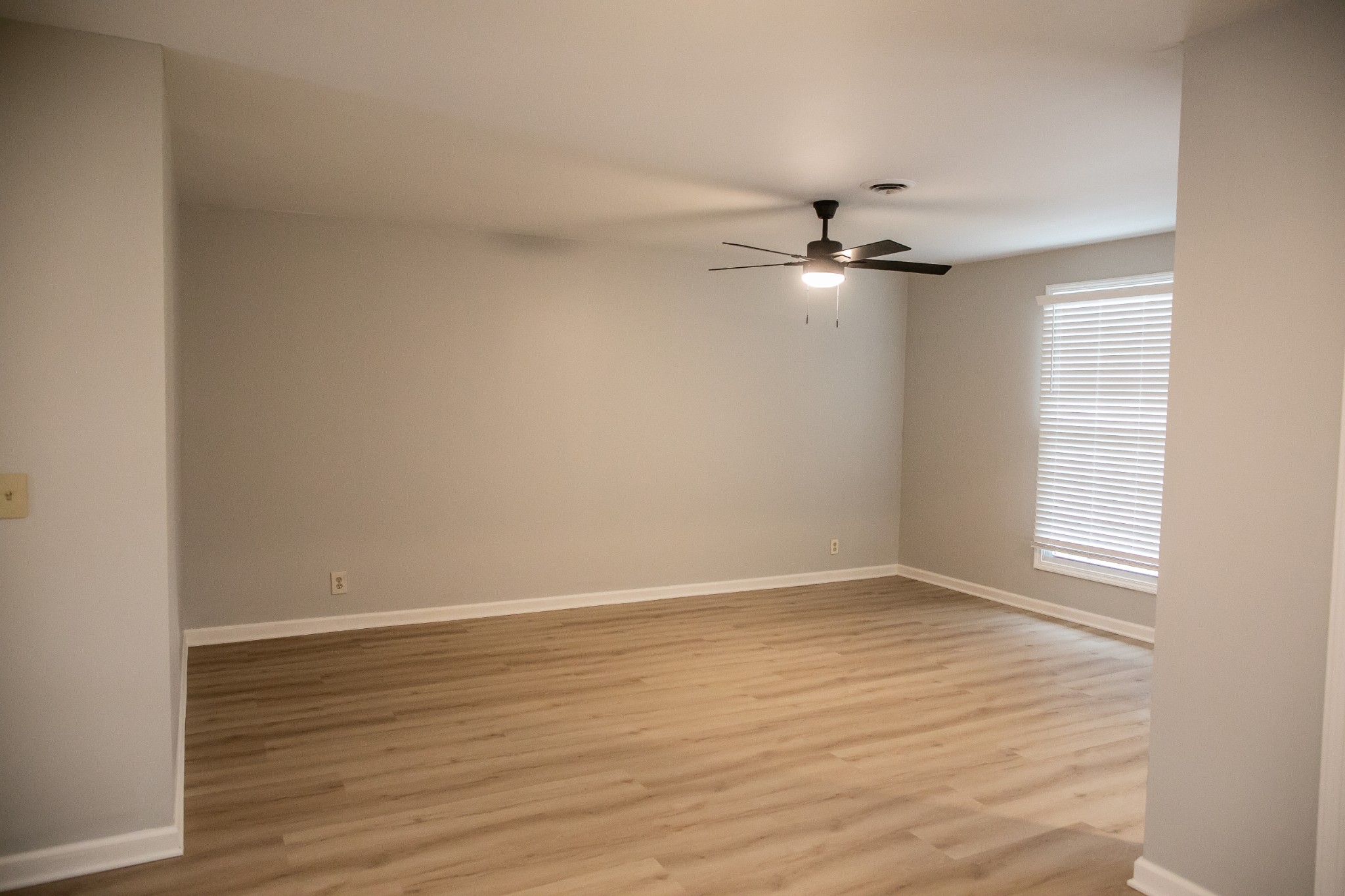 317 Plantation Ct Property Photo 7