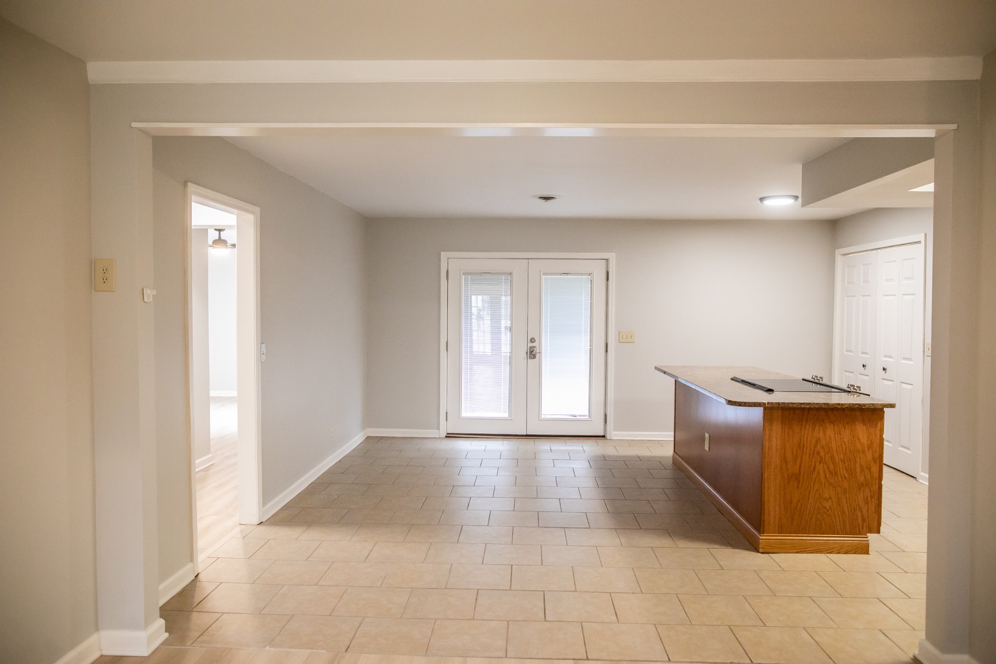 317 Plantation Ct Property Photo 10