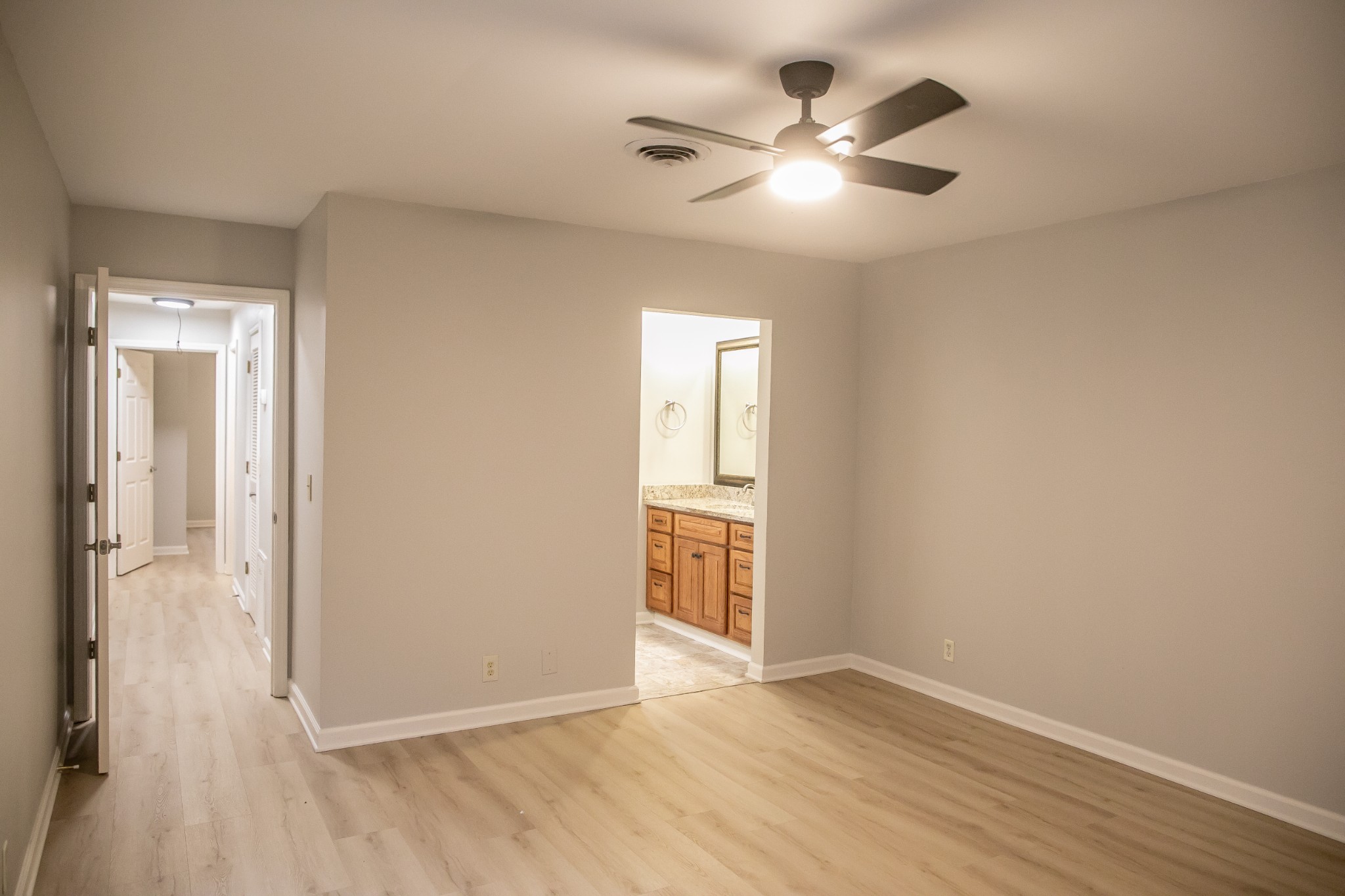 317 Plantation Ct Property Photo 23