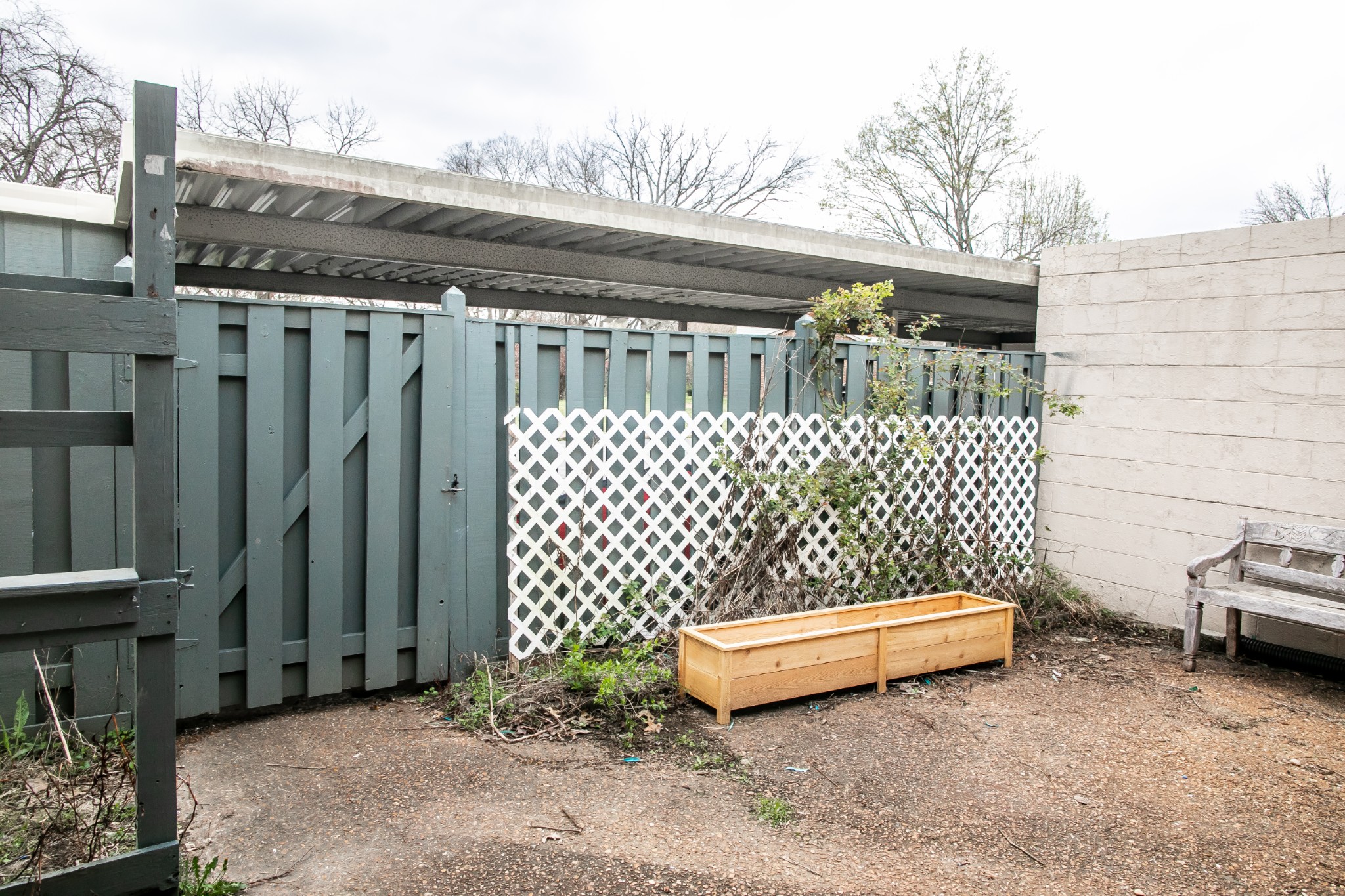 317 Plantation Ct Property Photo 43