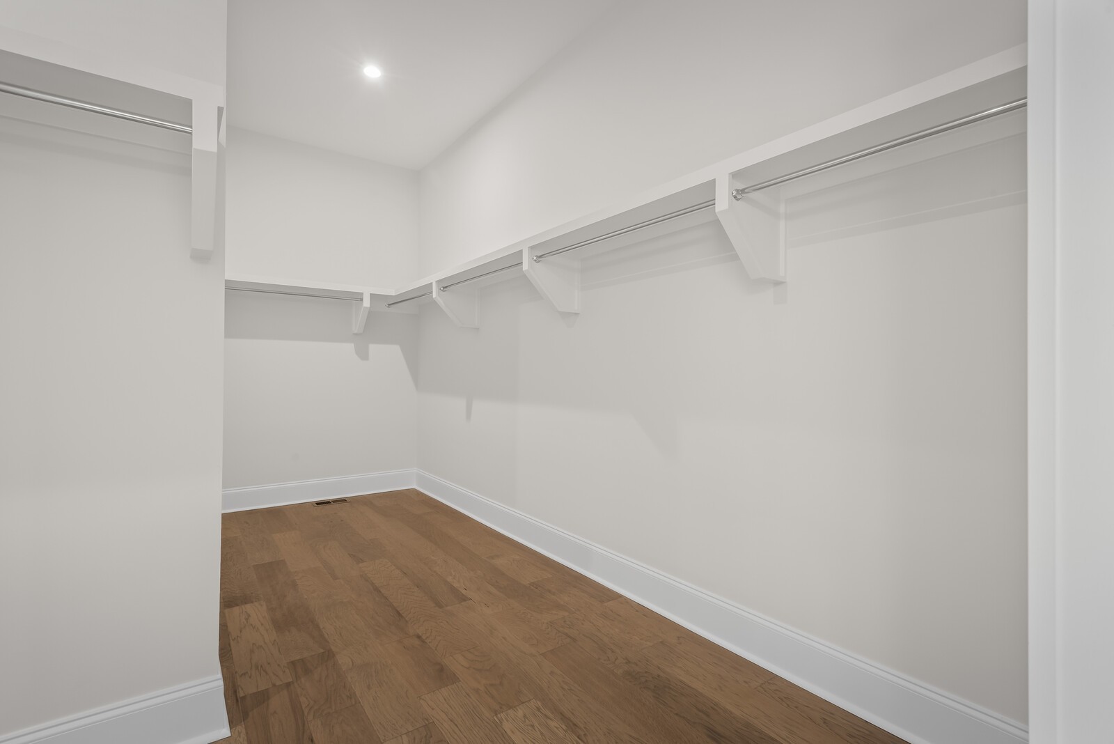 7300 Woodwick Dr Property Photo 33