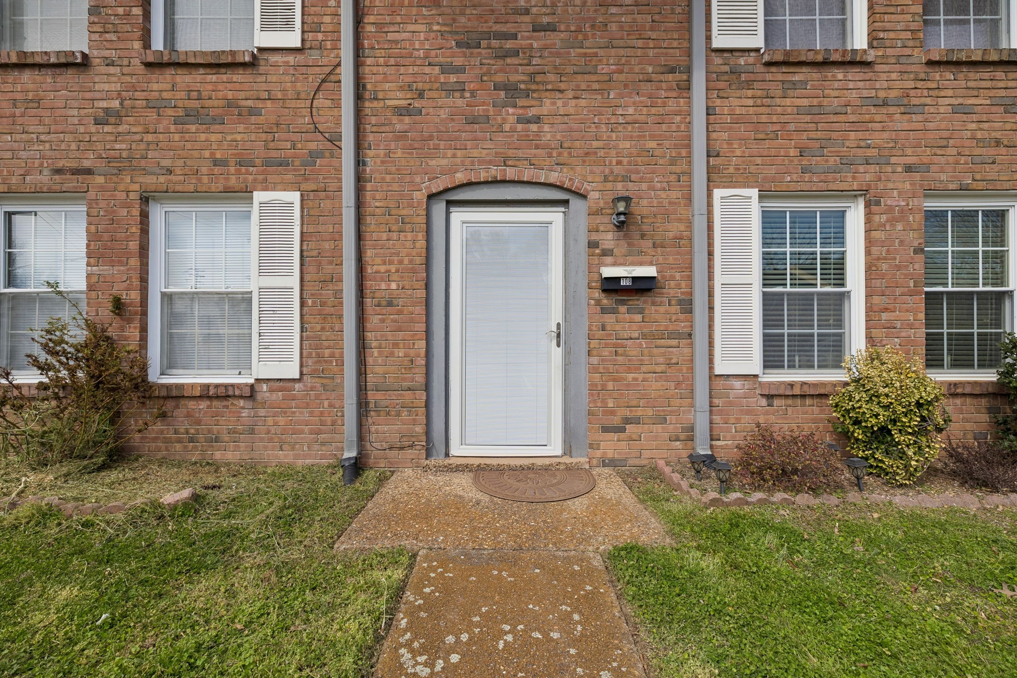 5510 Country Dr Property Photo 1