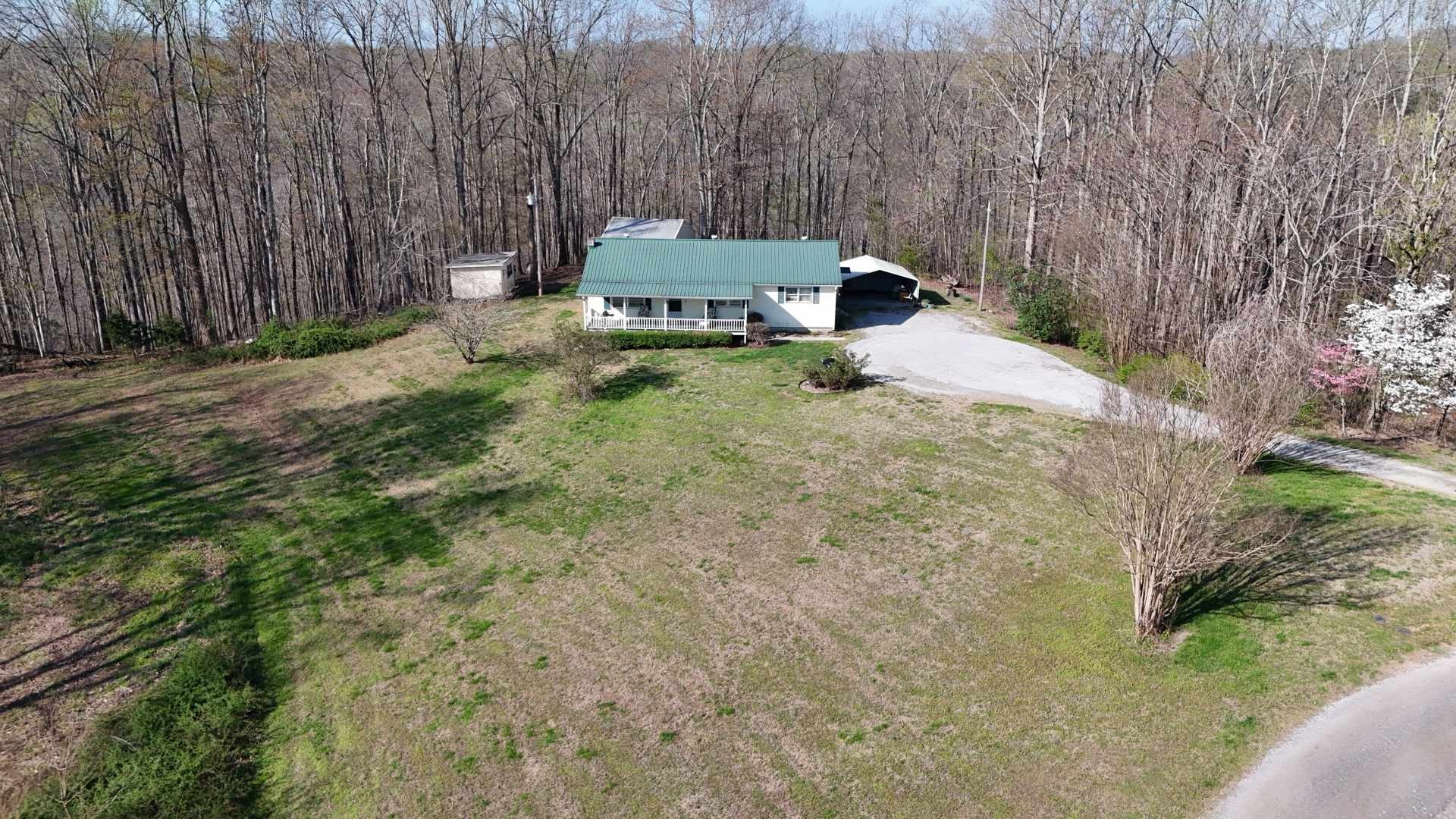 214 Dont Care Ln Property Photo 1