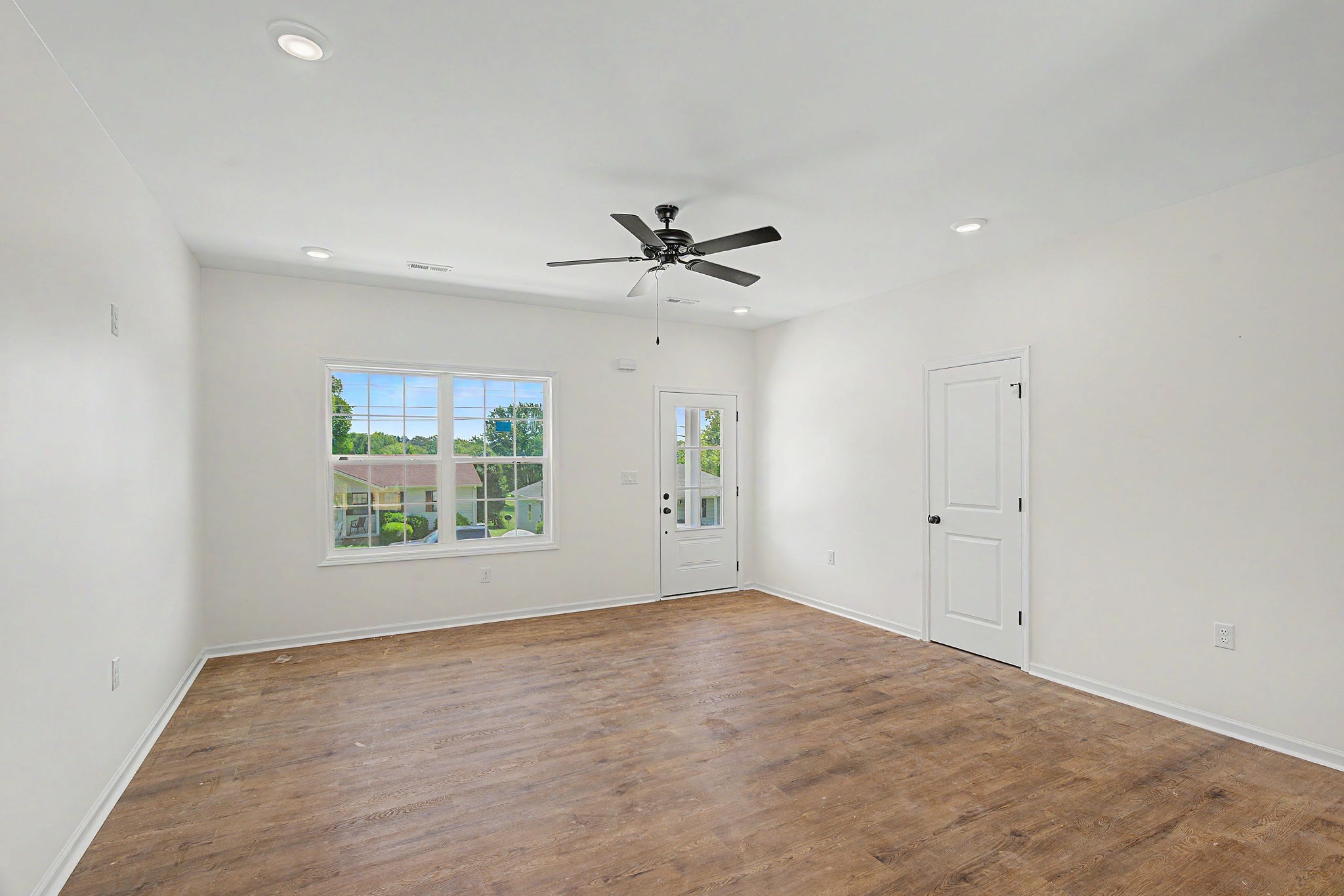 318 Pine Hill Dr Property Photo 9