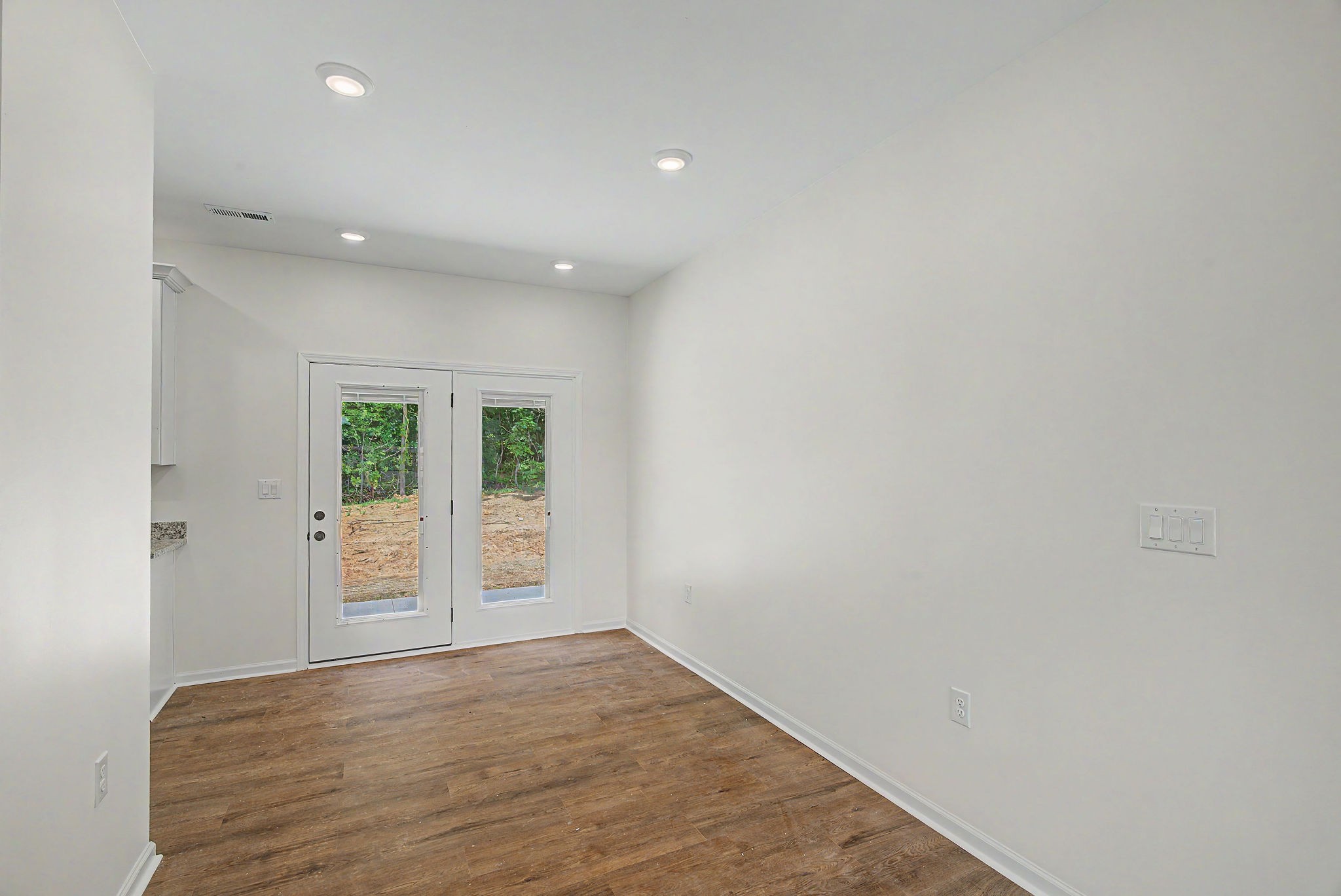 318 Pine Hill Dr Property Photo 12