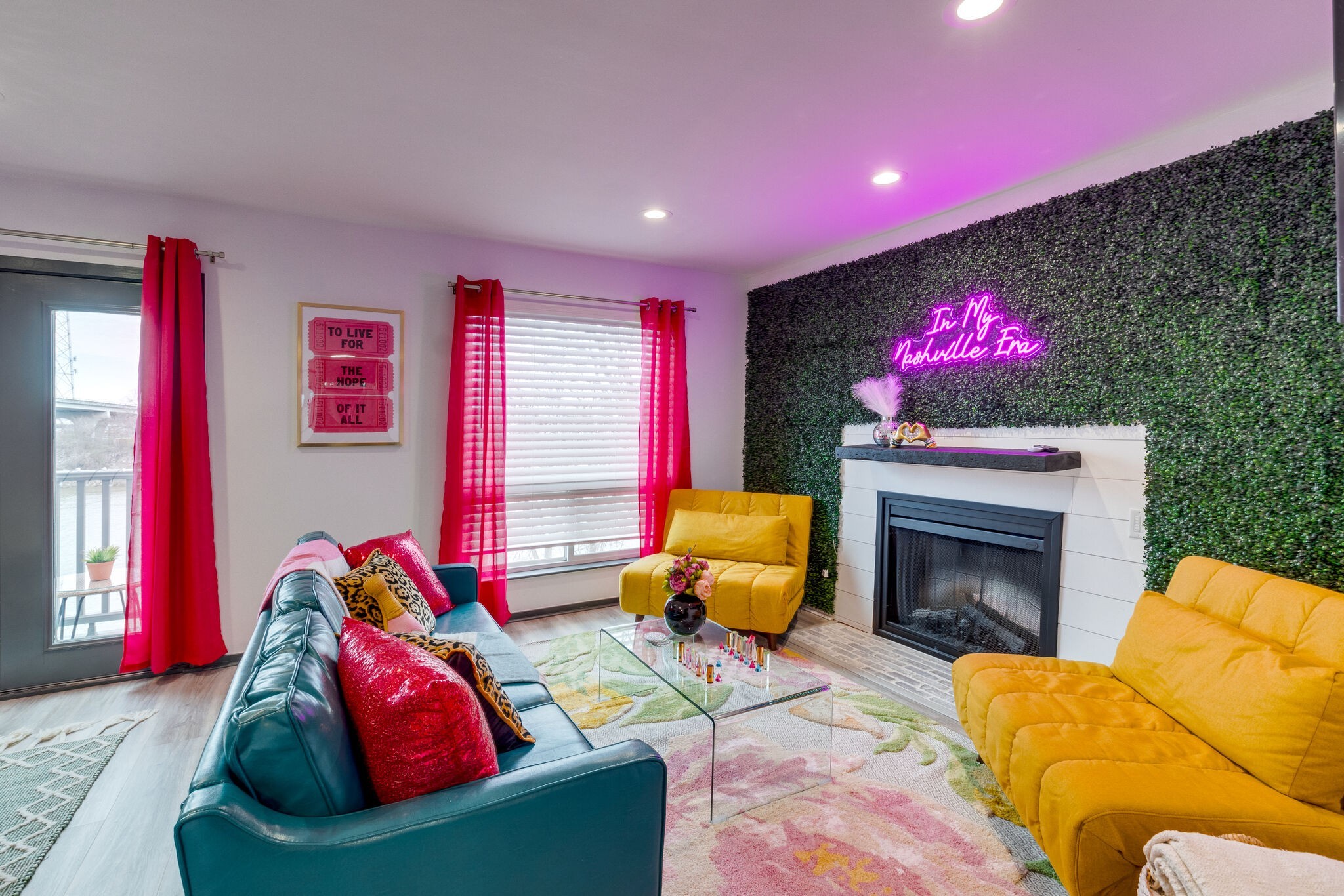 1032 1st Avenue, N Property Photo 1