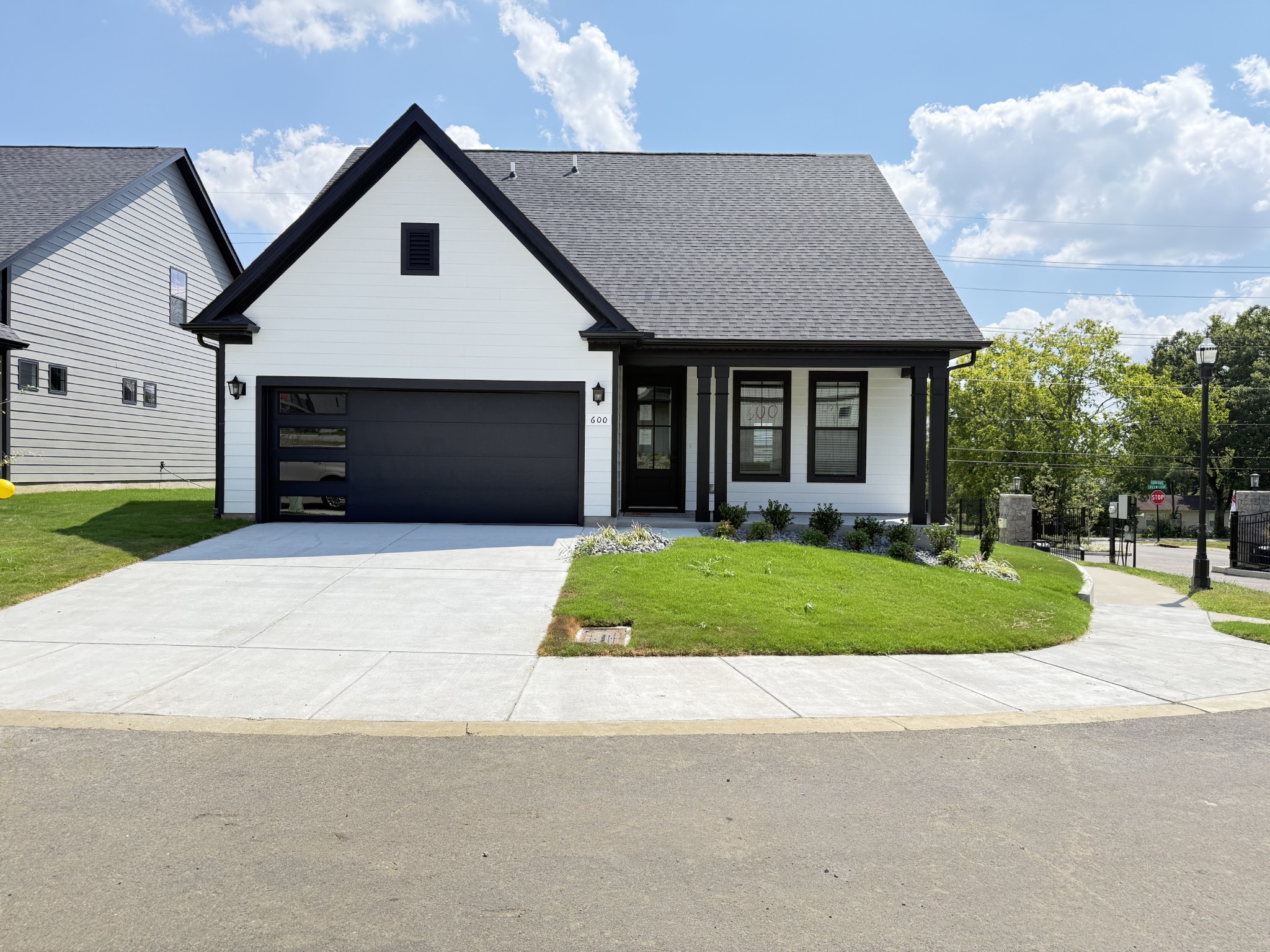 600 Gustaf Dr Property Photo 1