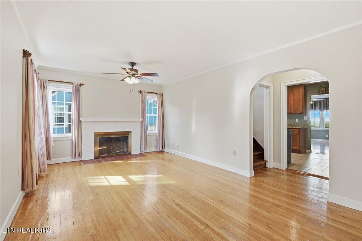 2445 Kennington Rd Property Photo 4
