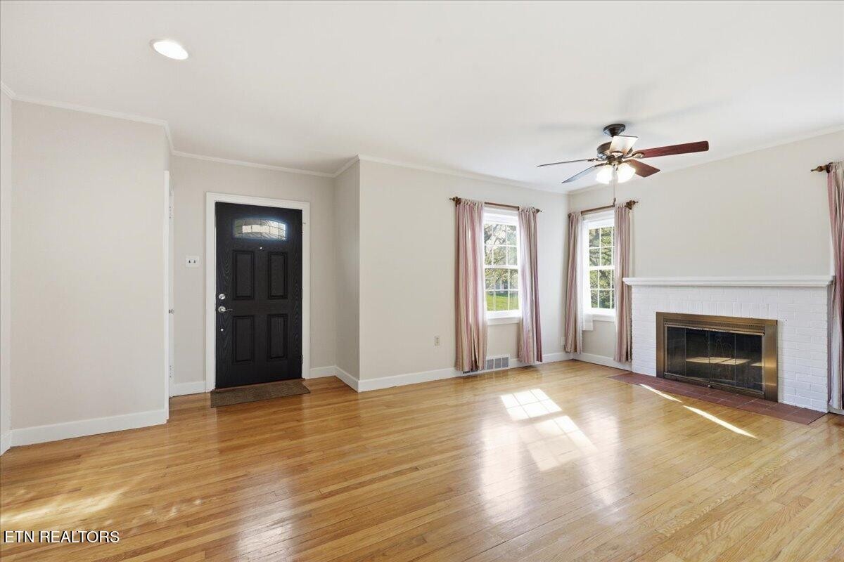 2445 Kennington Rd Property Photo 7