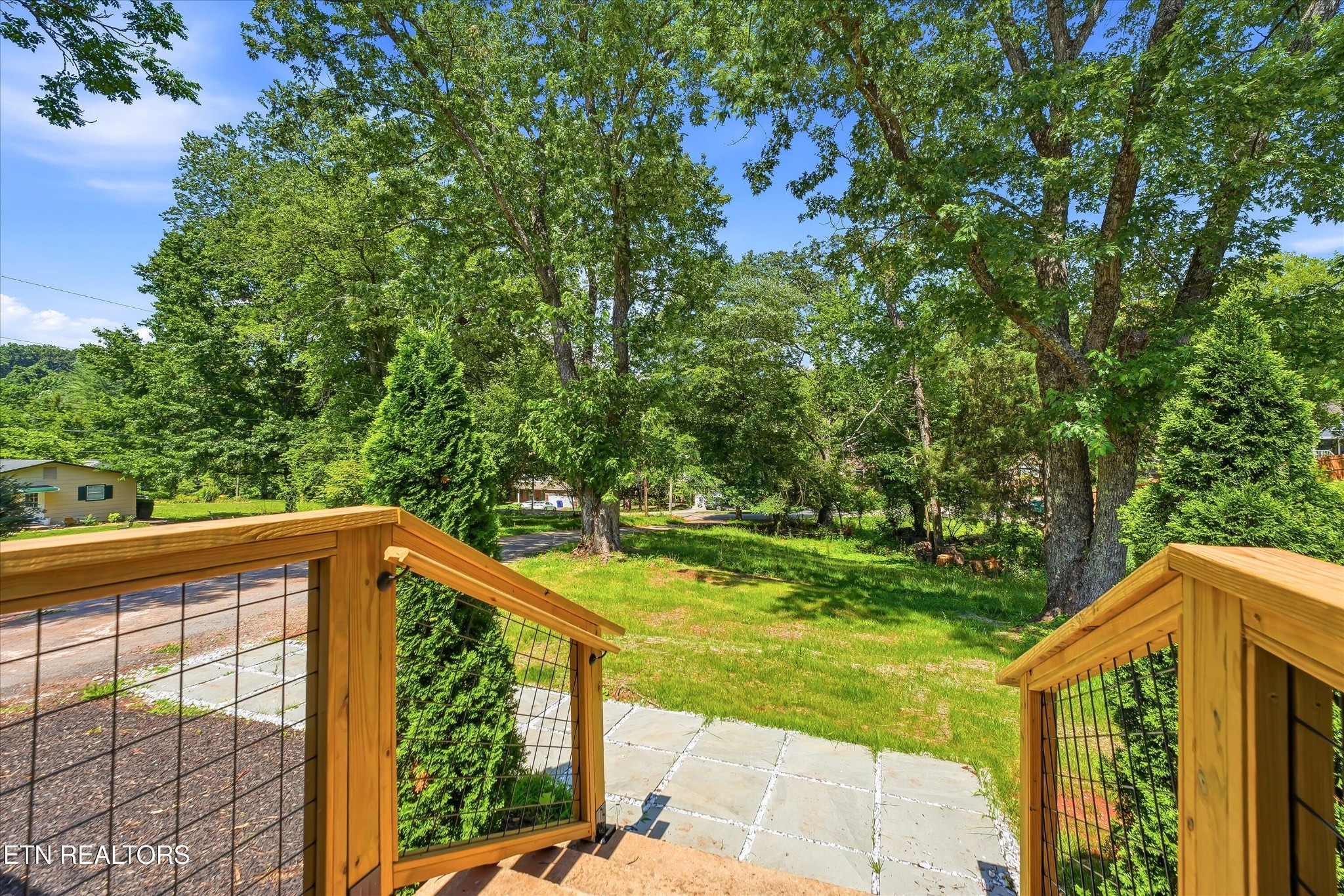 1717 Polkwright Lane Property Photo 3