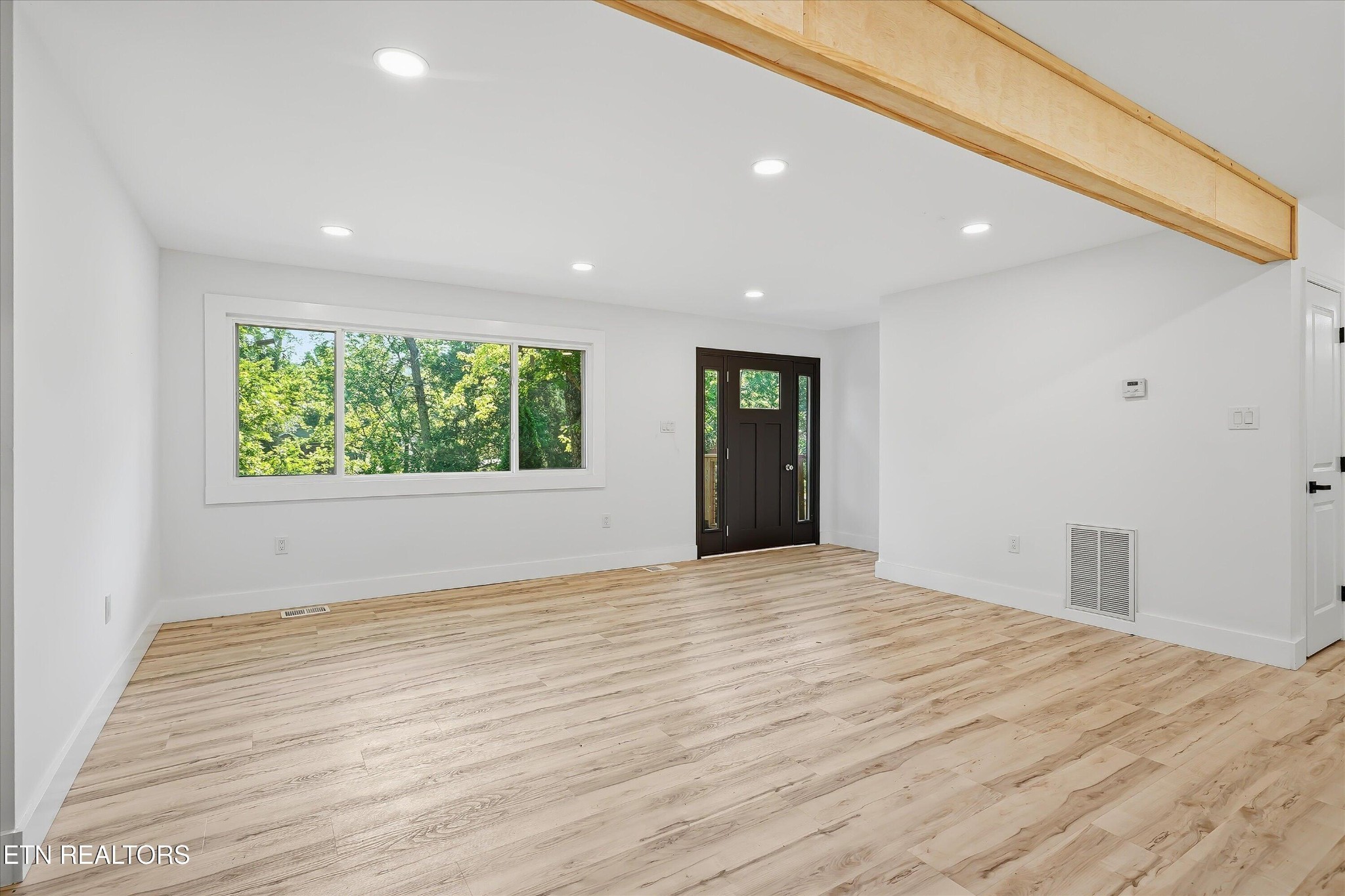 1717 Polkwright Lane Property Photo 6