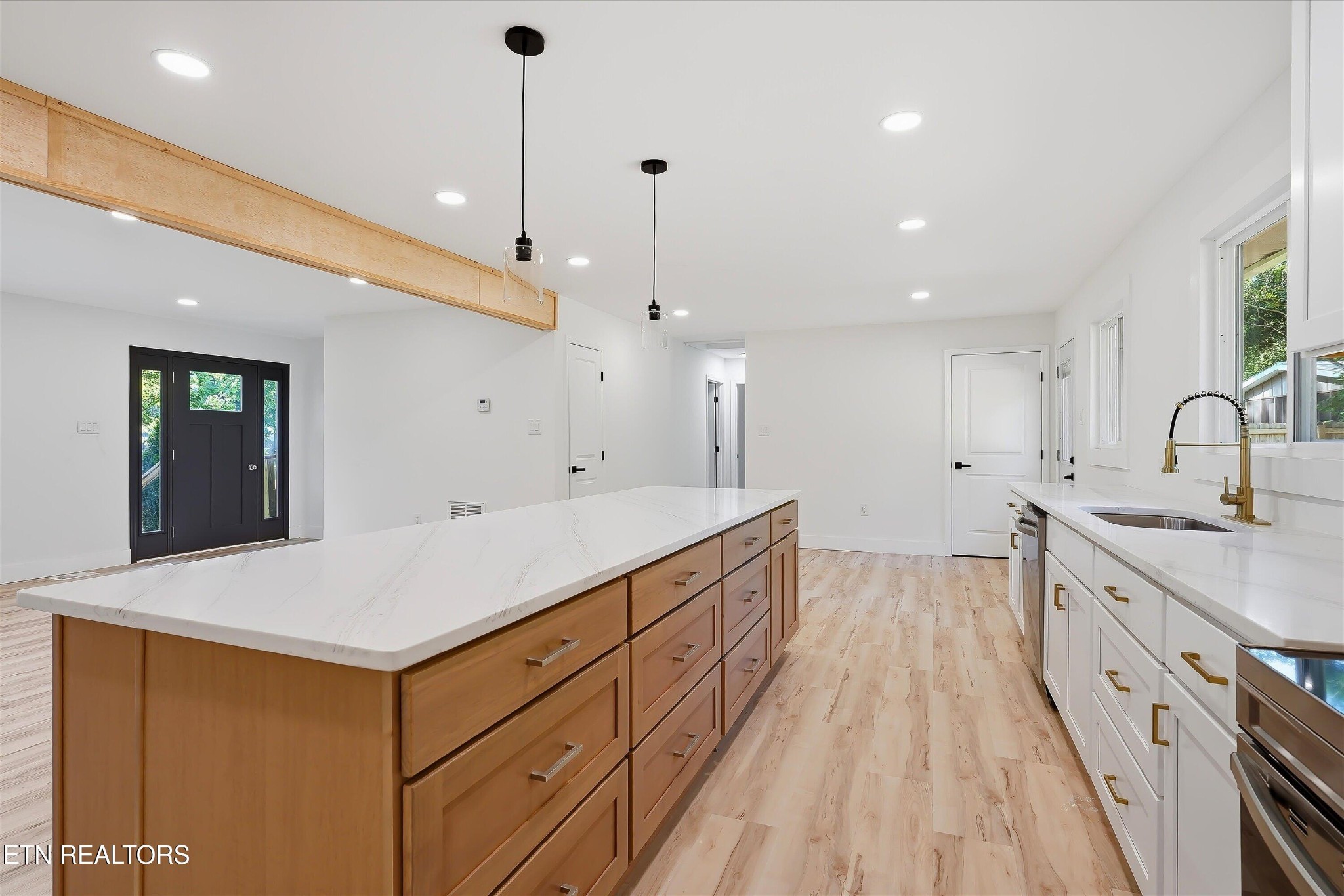 1717 Polkwright Lane Property Photo 13