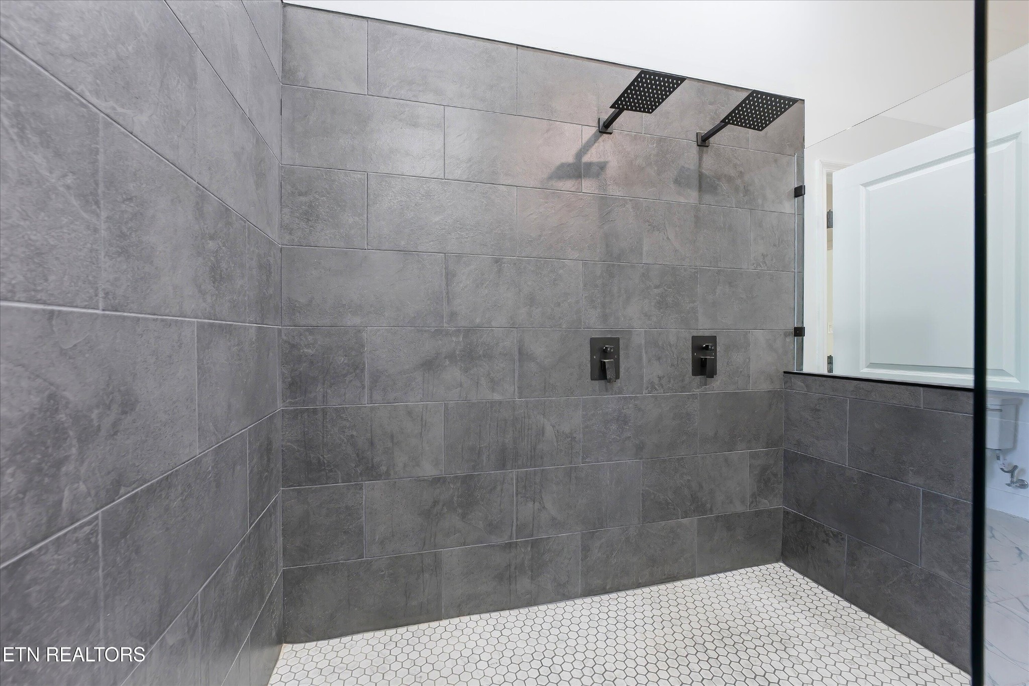 1717 Polkwright Lane Property Photo 18