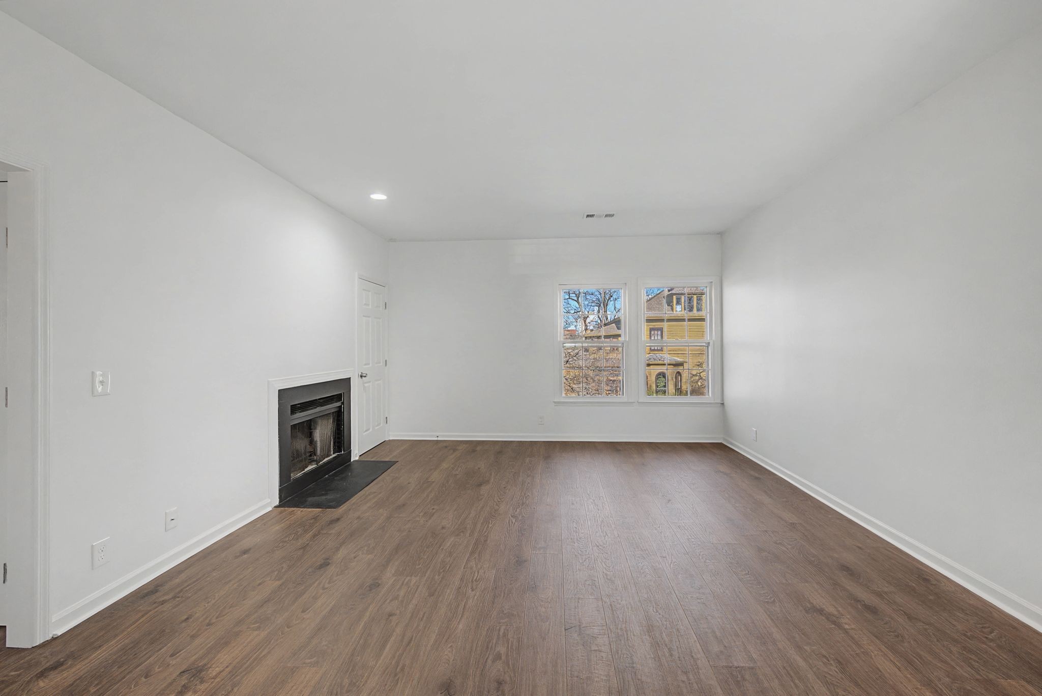 2135 Acklen Ave Property Photo 11