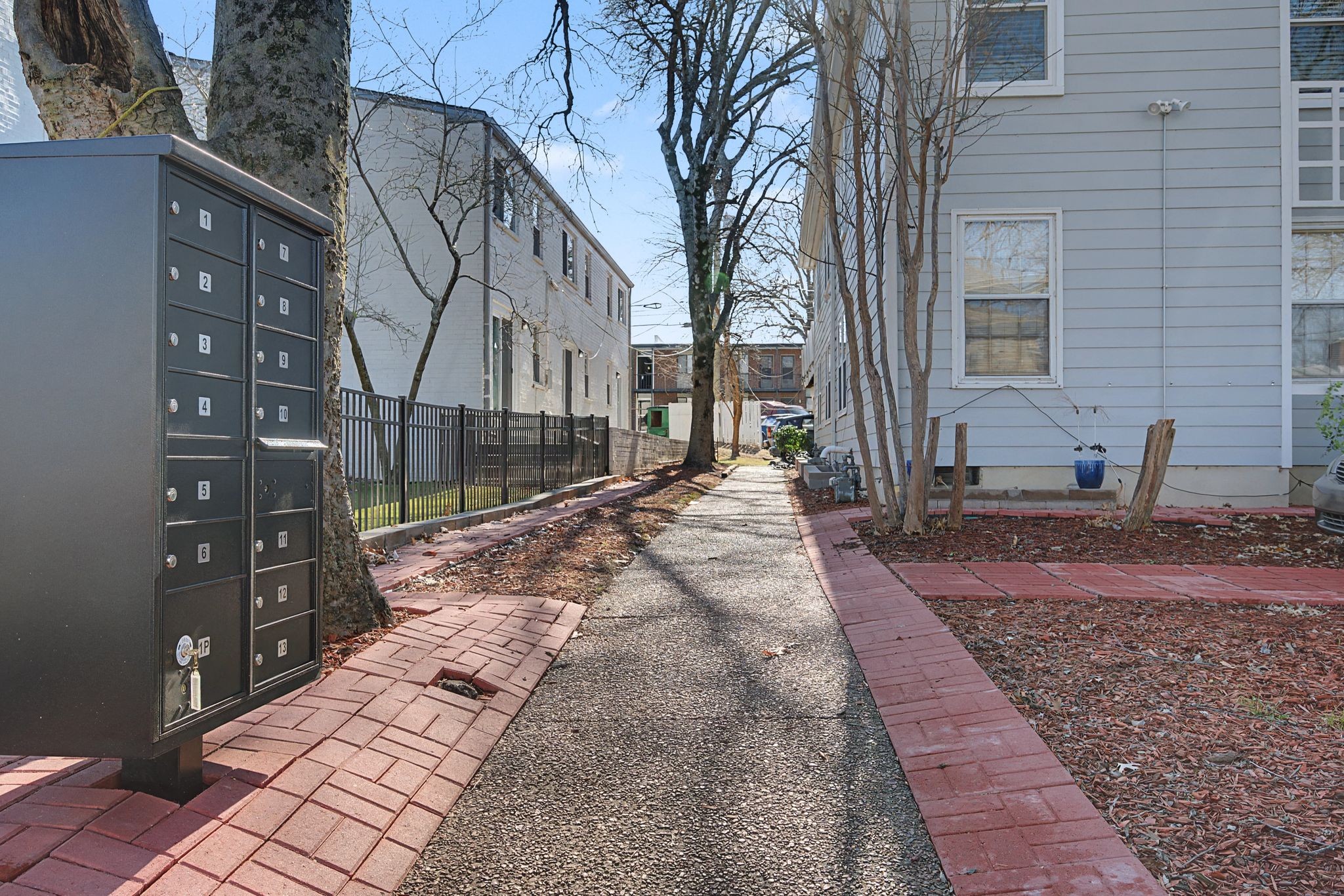 2135 Acklen Ave Property Photo 24