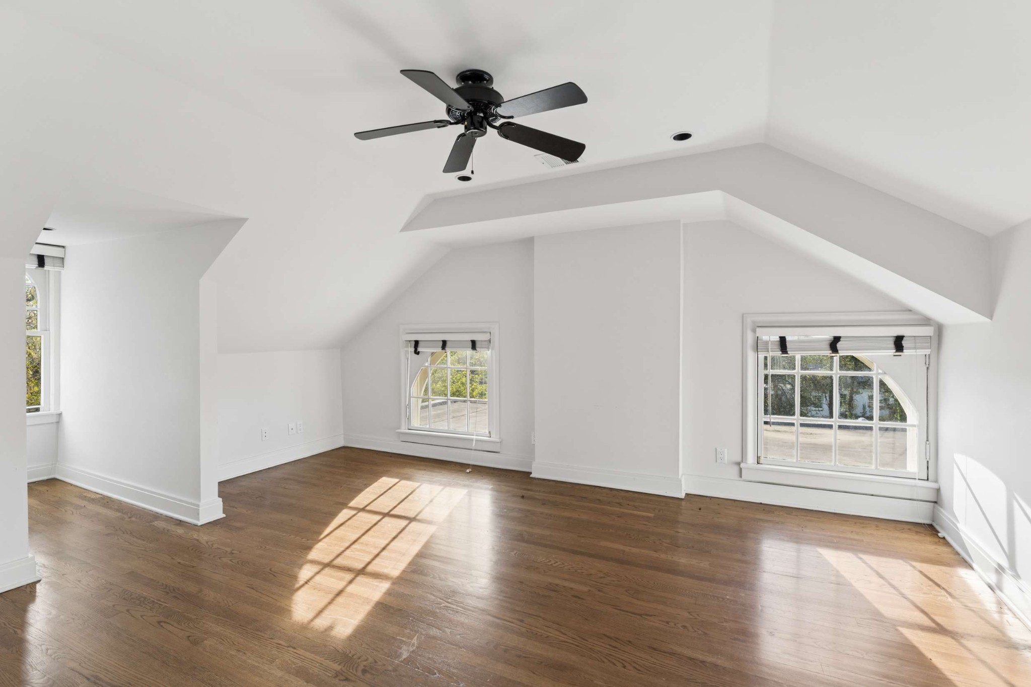 4414 Howell Pl Property Photo 35