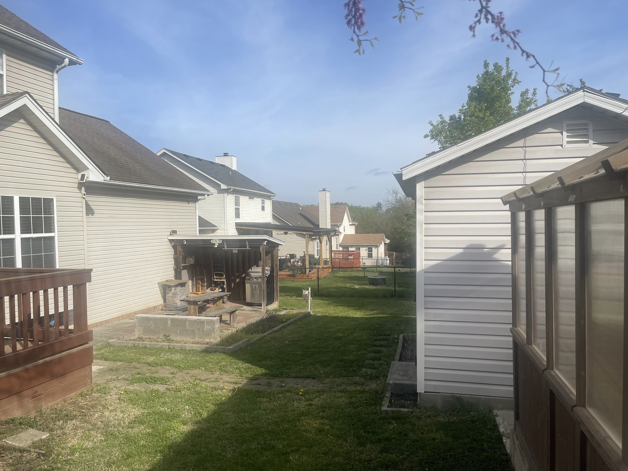 112 Mavella Ct Property Photo 3