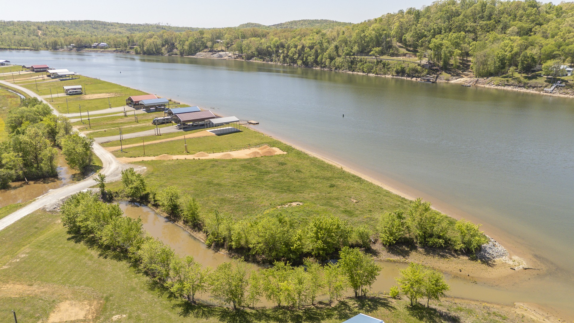 2027 Hardin Bottom River Rd Property Photo 5