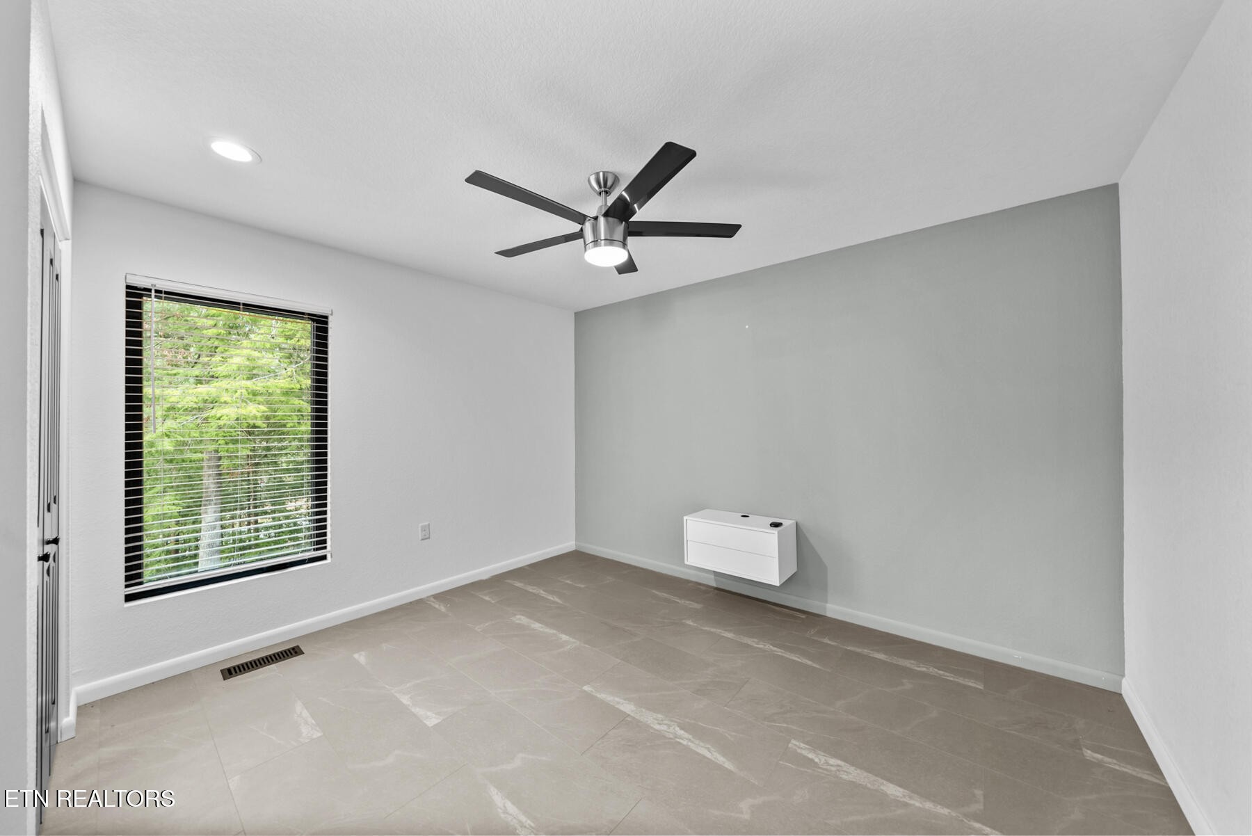 194 Forest View Drive Property Photo 34