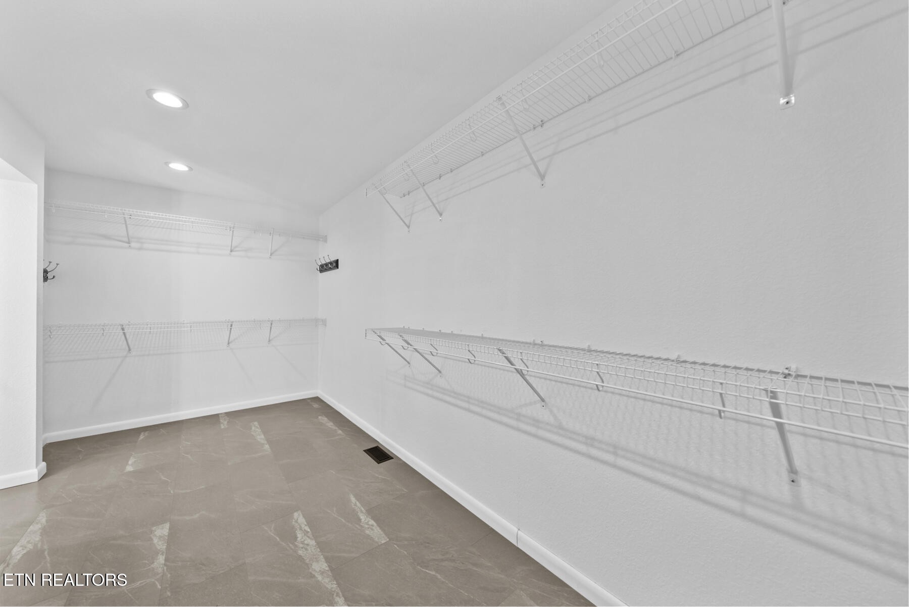 194 Forest View Drive Property Photo 40
