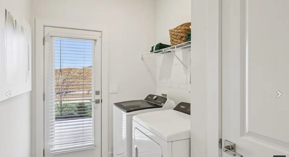 421 Briar Alley Property Photo 12
