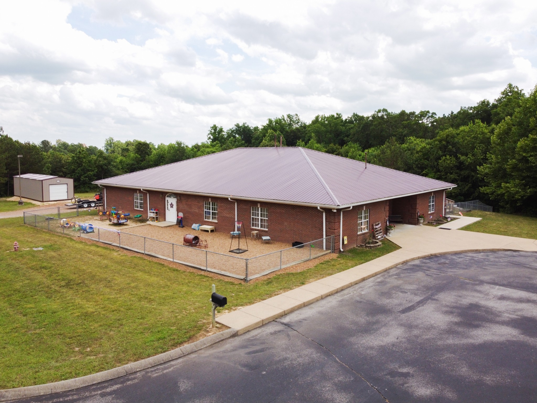 200 Bulldog Blvd Property Photo 2