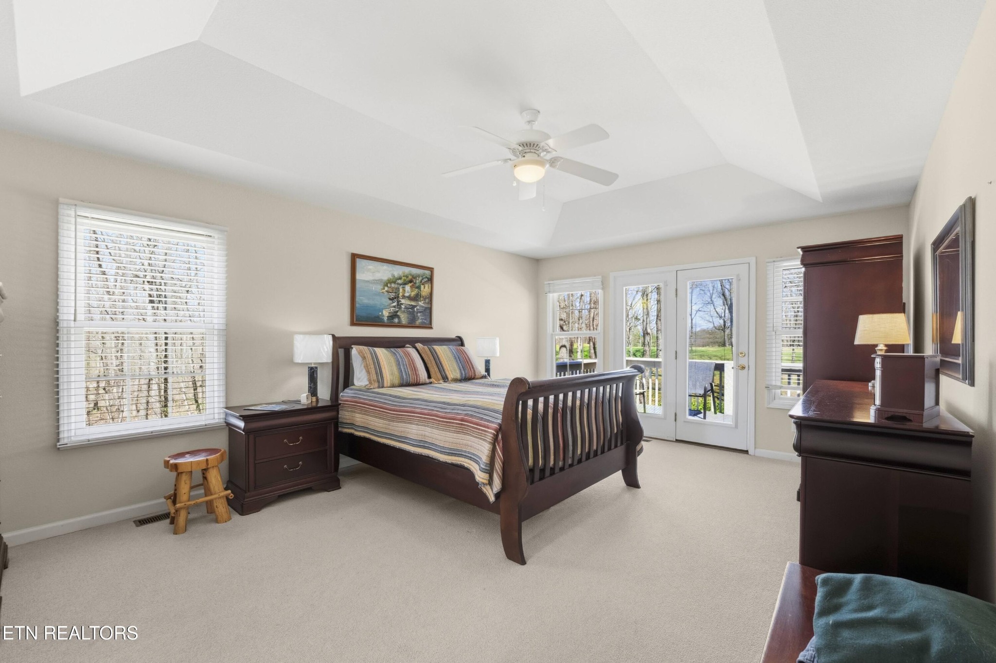 21 Lexham Court Property Photo 25