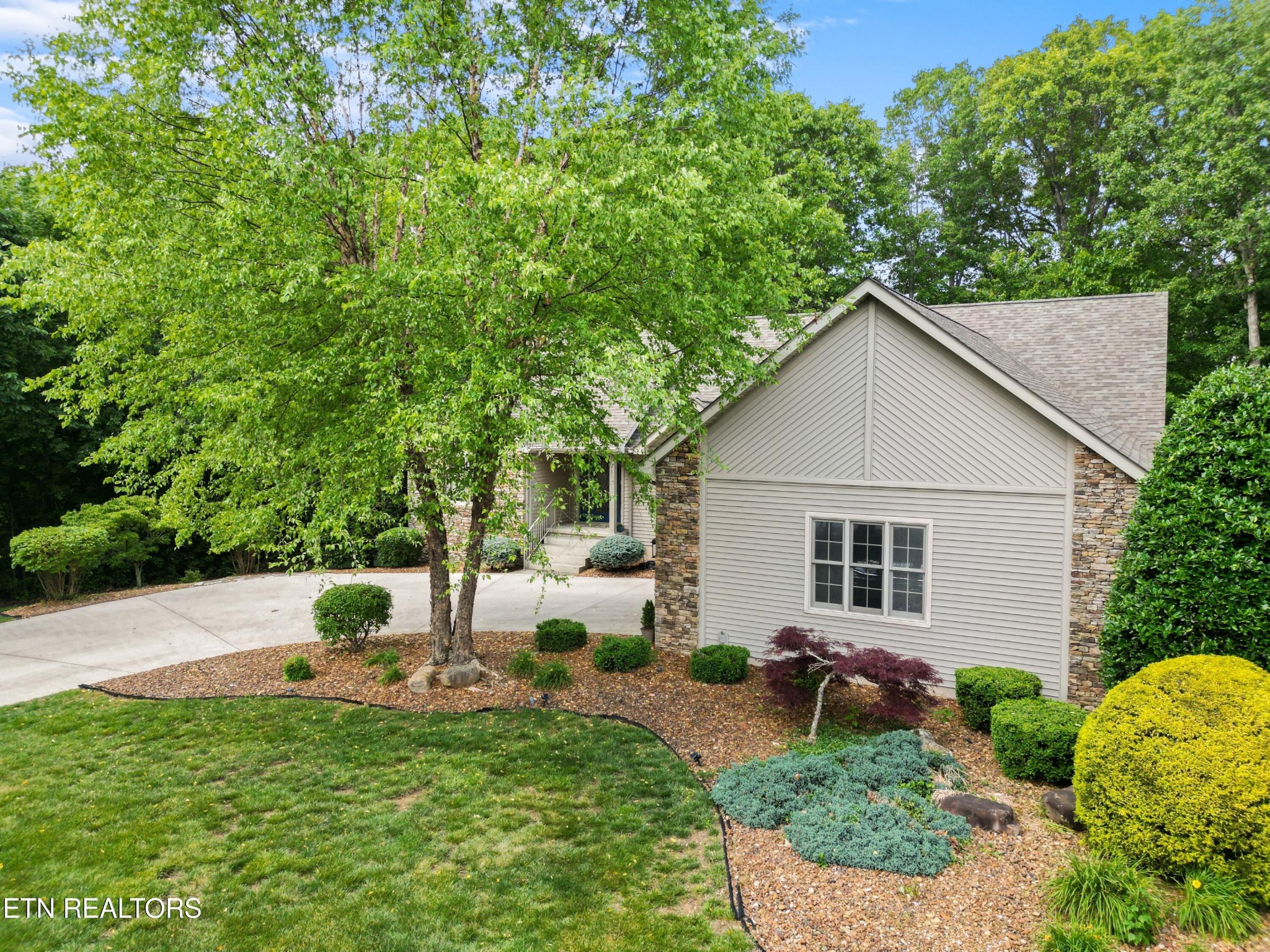21 Lexham Court Property Photo 41
