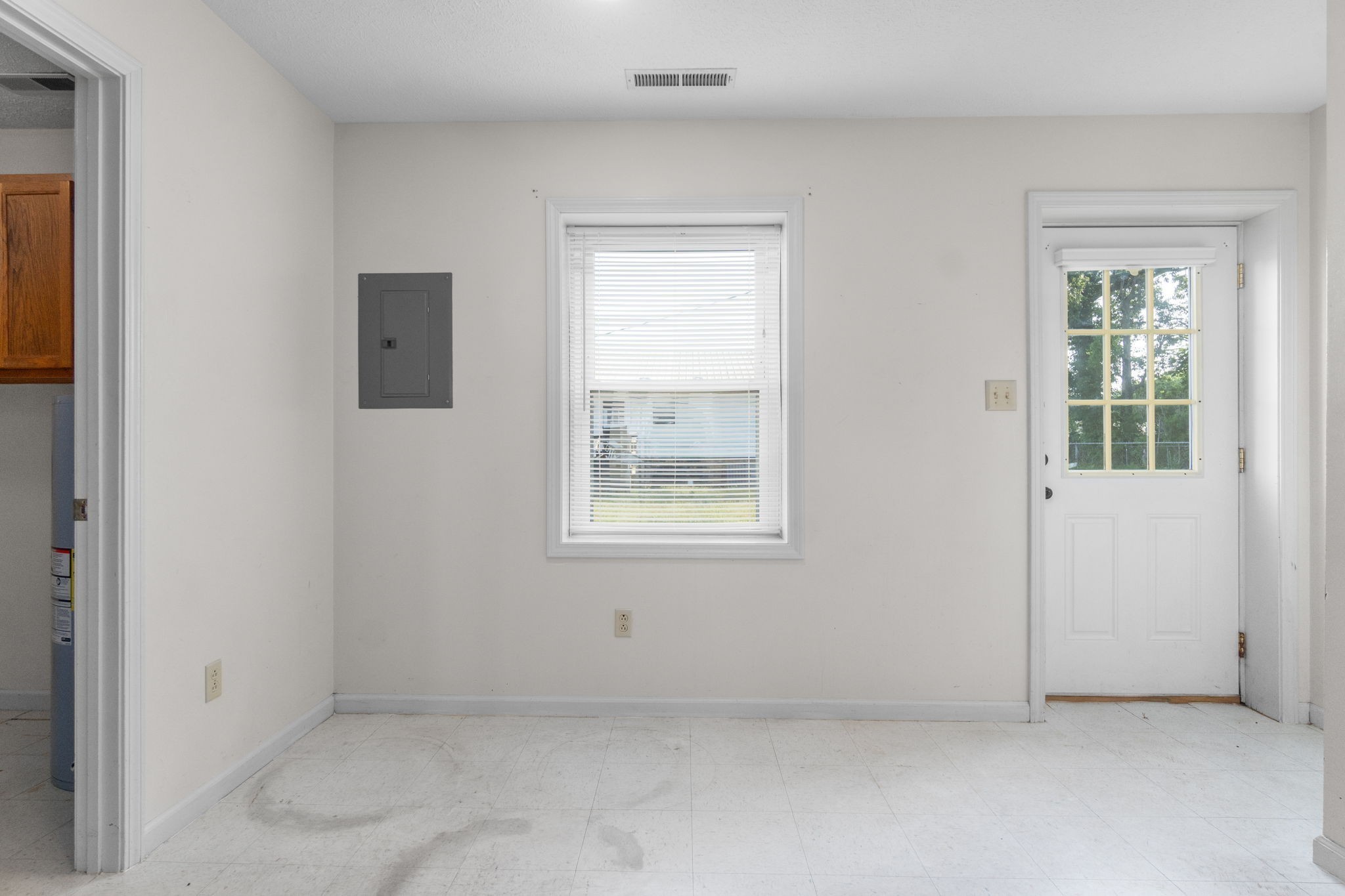 286 Thompsonville Ln Property Photo 4