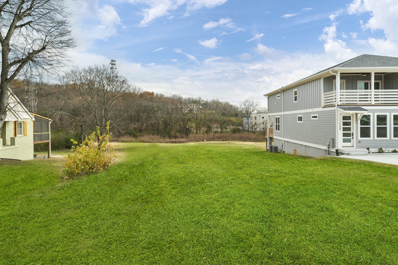 2108 Courtney Ave Property Photo 1