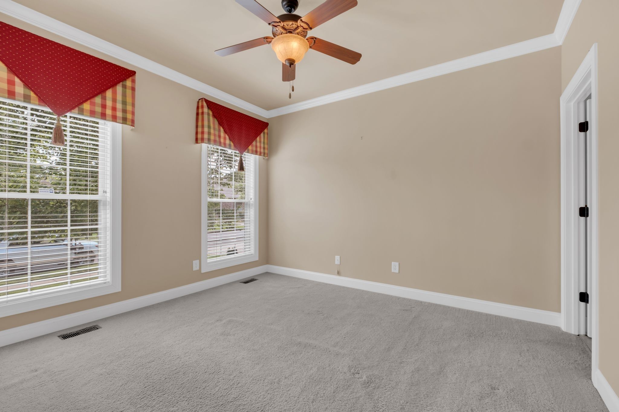 163 Tara Ln Property Photo 25