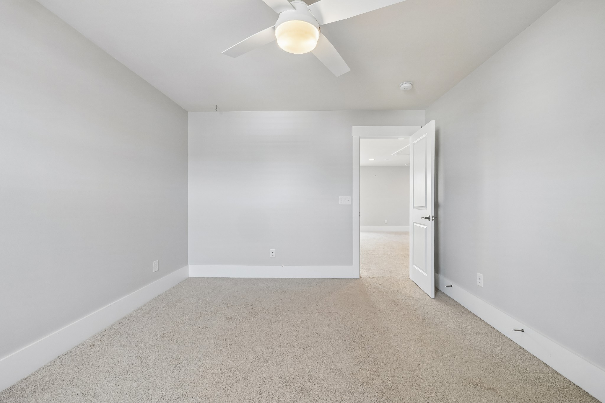 1607 Sand Dollar Ct Property Photo 28