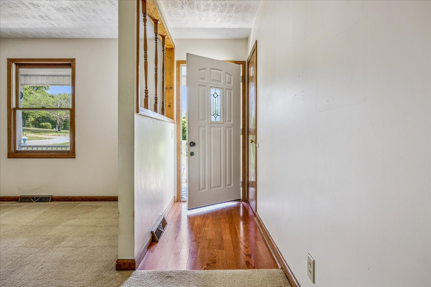 1323 York Rd Property Photo 6