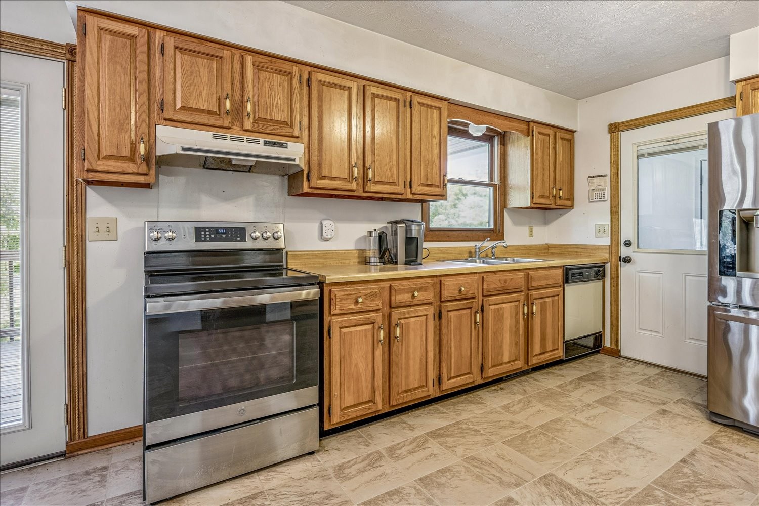 1323 York Rd Property Photo 11