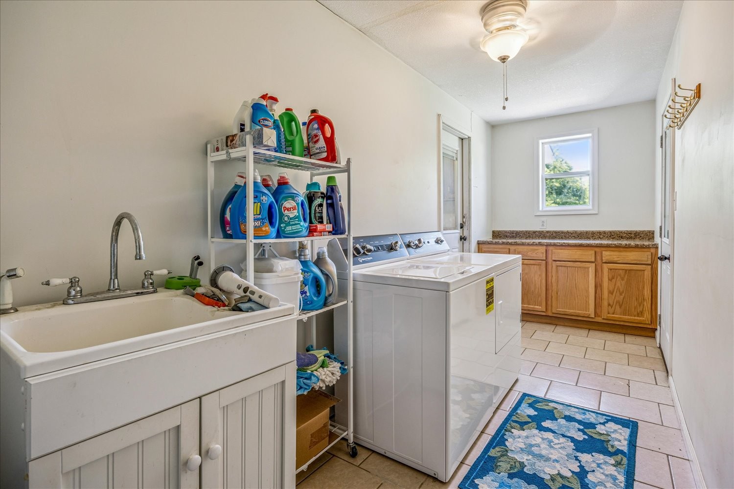 1323 York Rd Property Photo 17