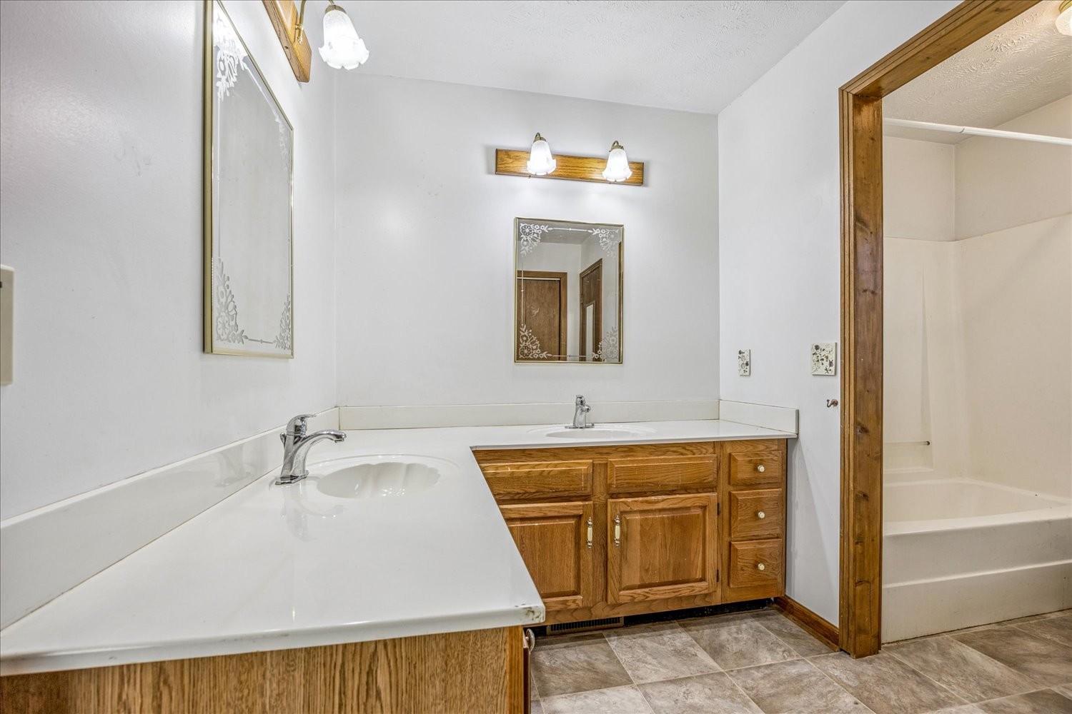 1323 York Rd Property Photo 25