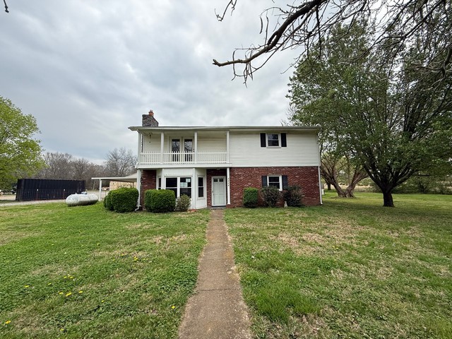 2104 Patricia Dr