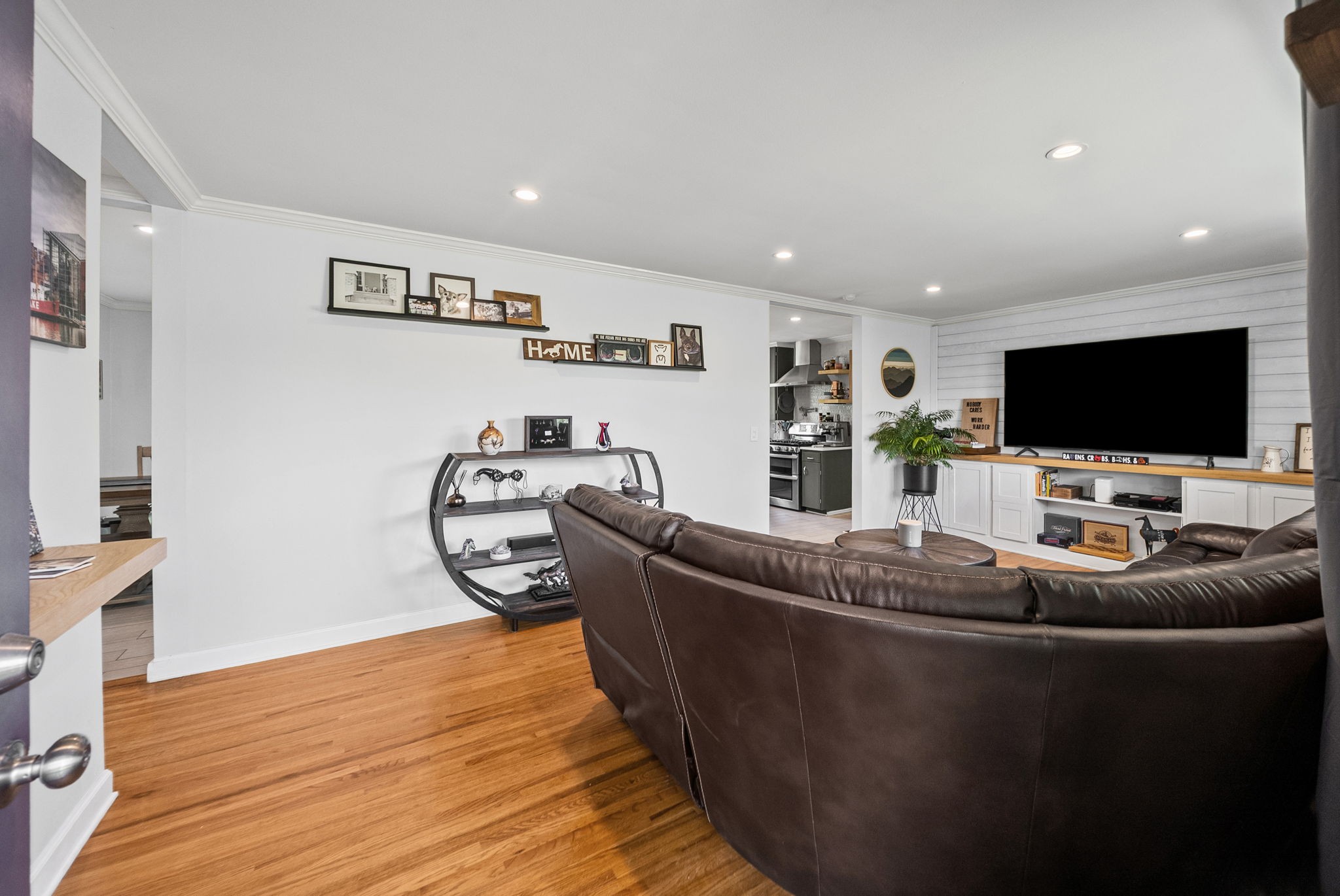 3928 Stilton Dr Property Photo 6